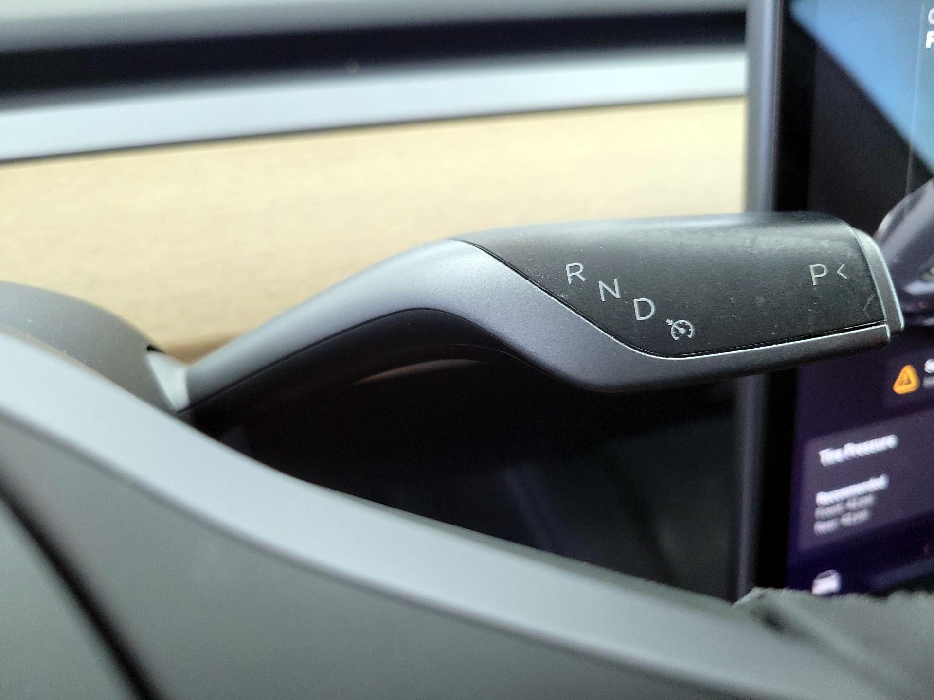 Thumbnail: 2022 Tesla Model 3 - 17