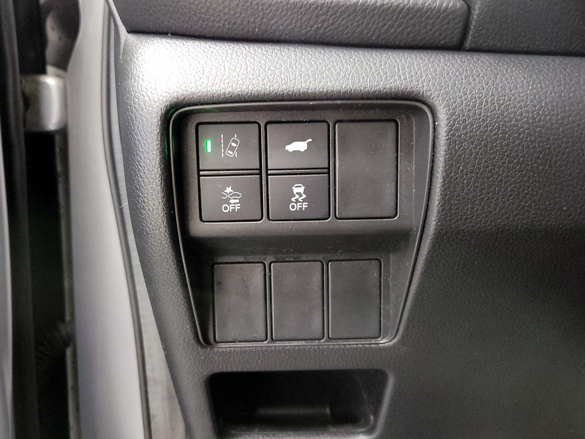 Thumbnail: 2018 Honda CR-V - 13