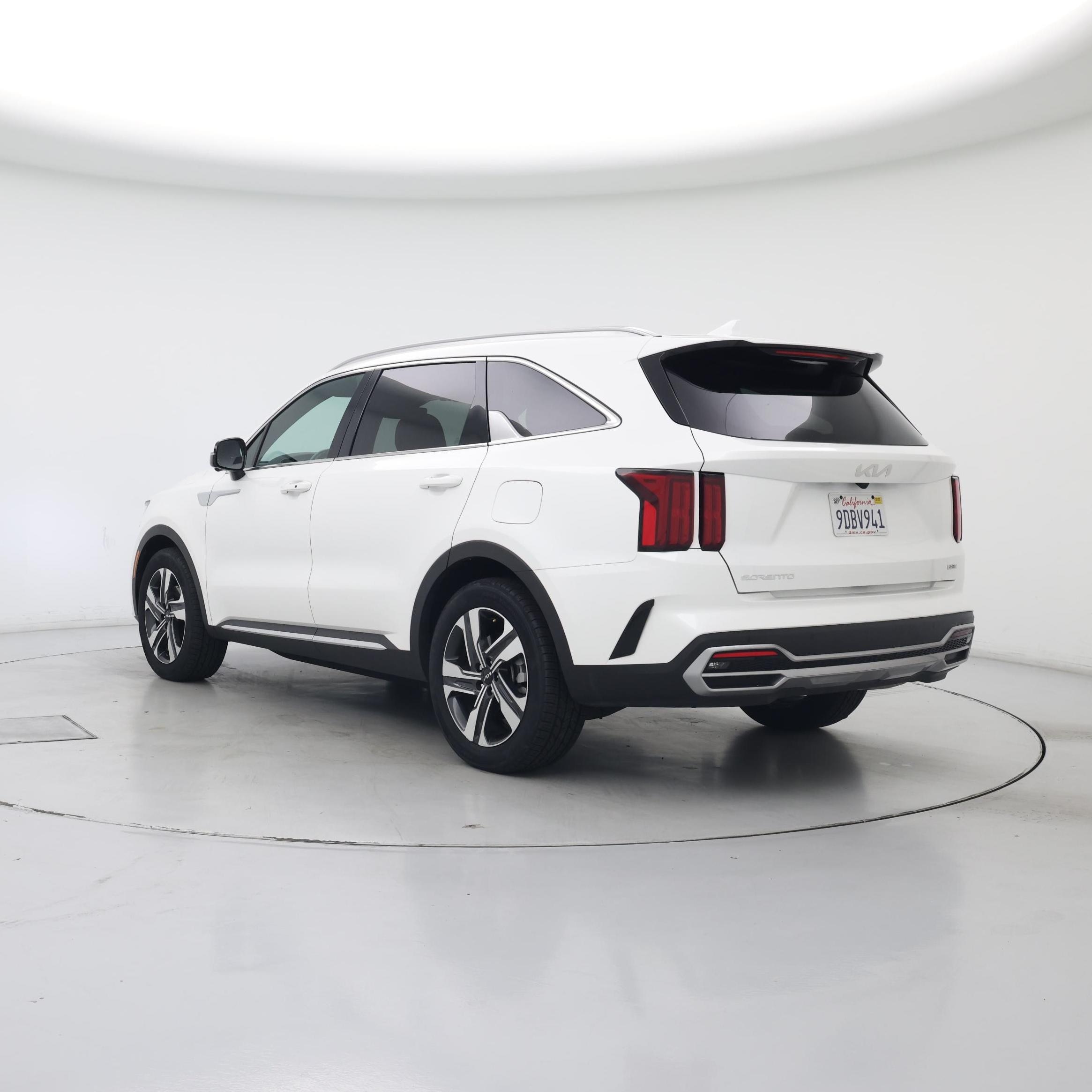Thumbnail: 2023 Kia Sorento - 2
