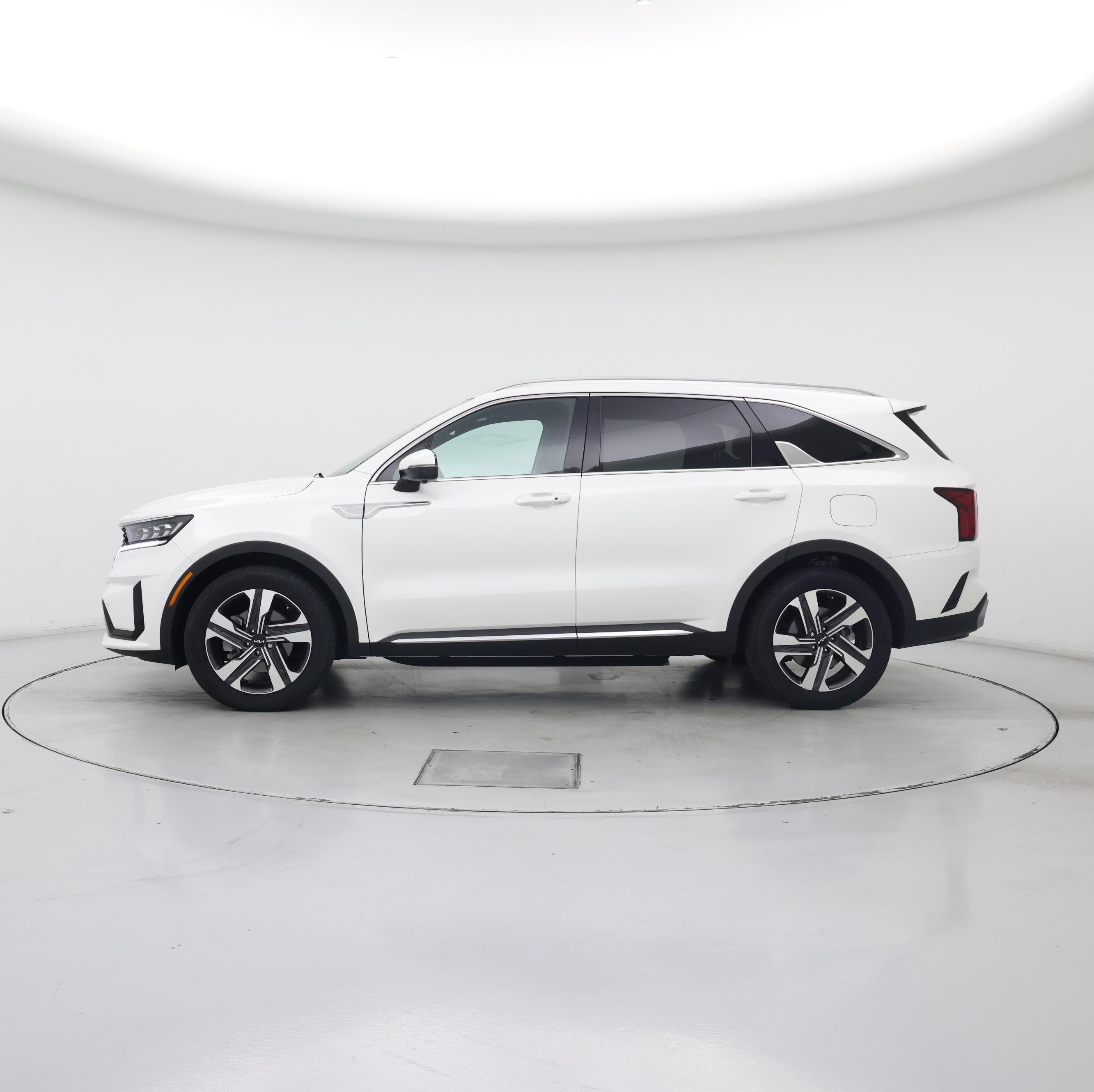 Thumbnail: 2023 Kia Sorento - 3