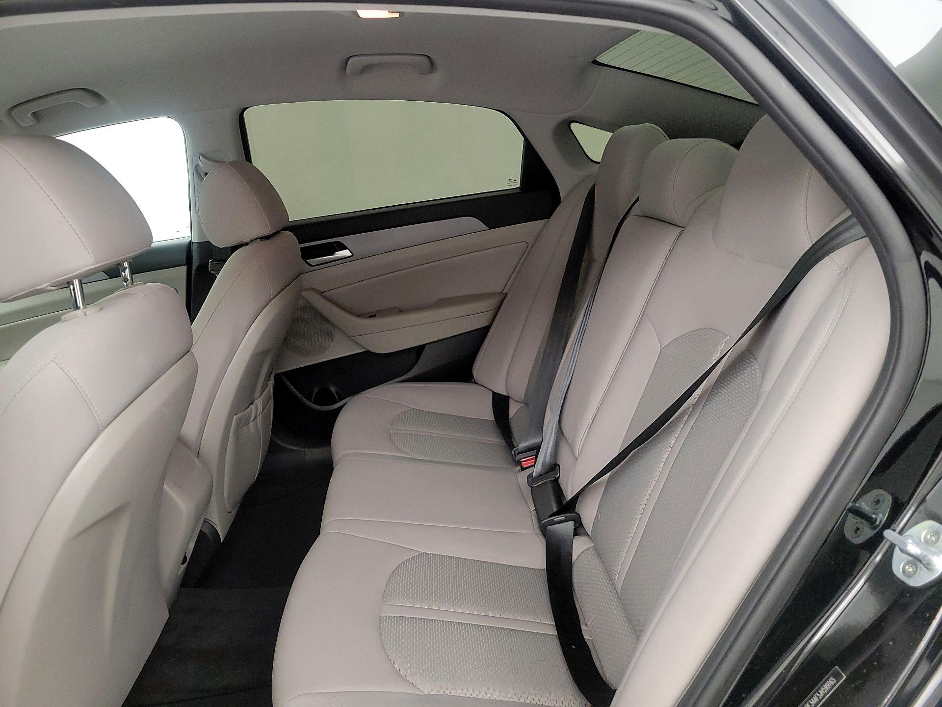 Thumbnail: 2018 Hyundai Sonata - 19