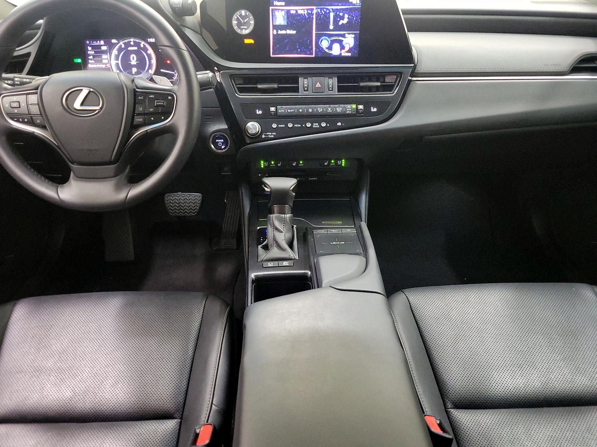 Thumbnail: 2022 Lexus ES - 9