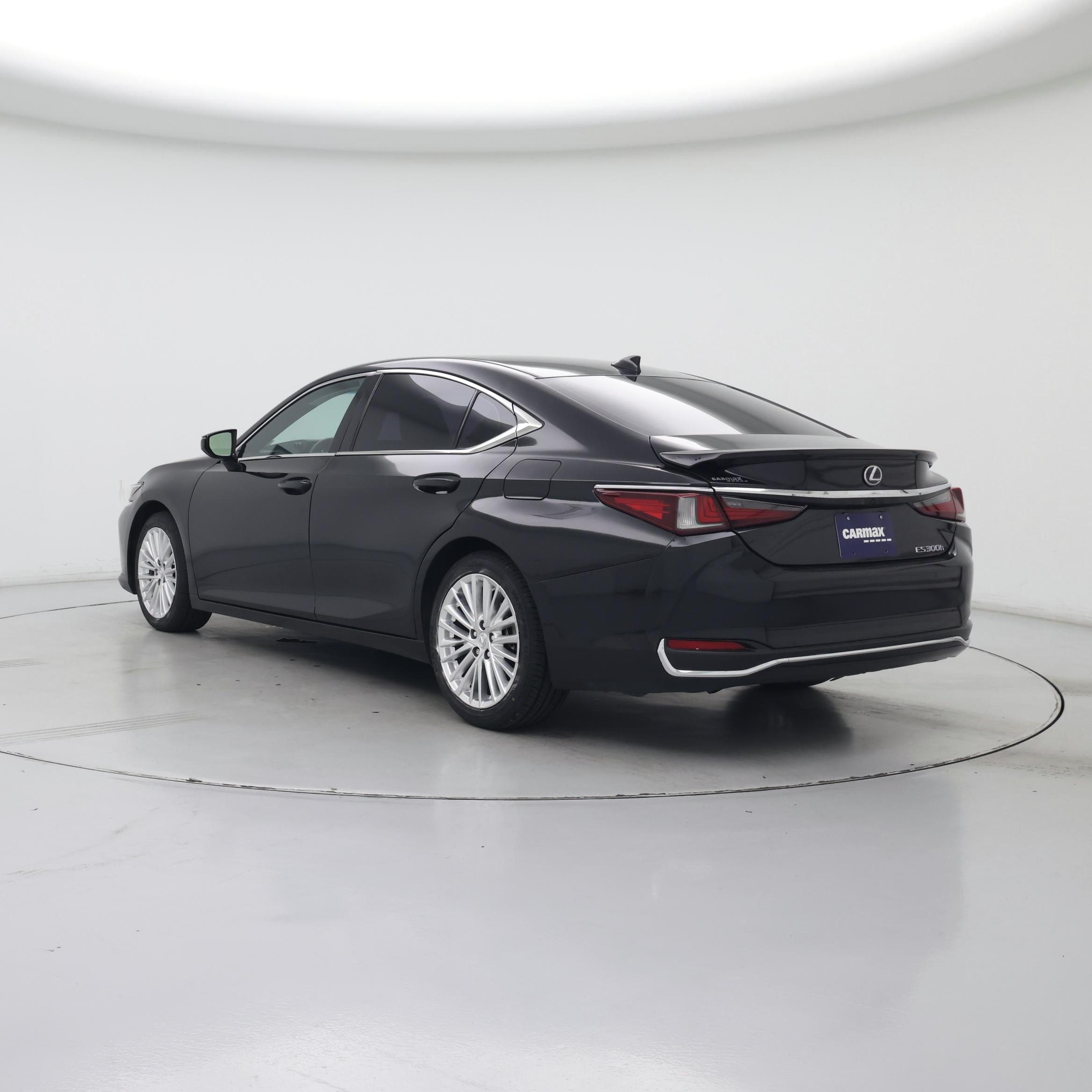 Thumbnail: 2022 Lexus ES - 2