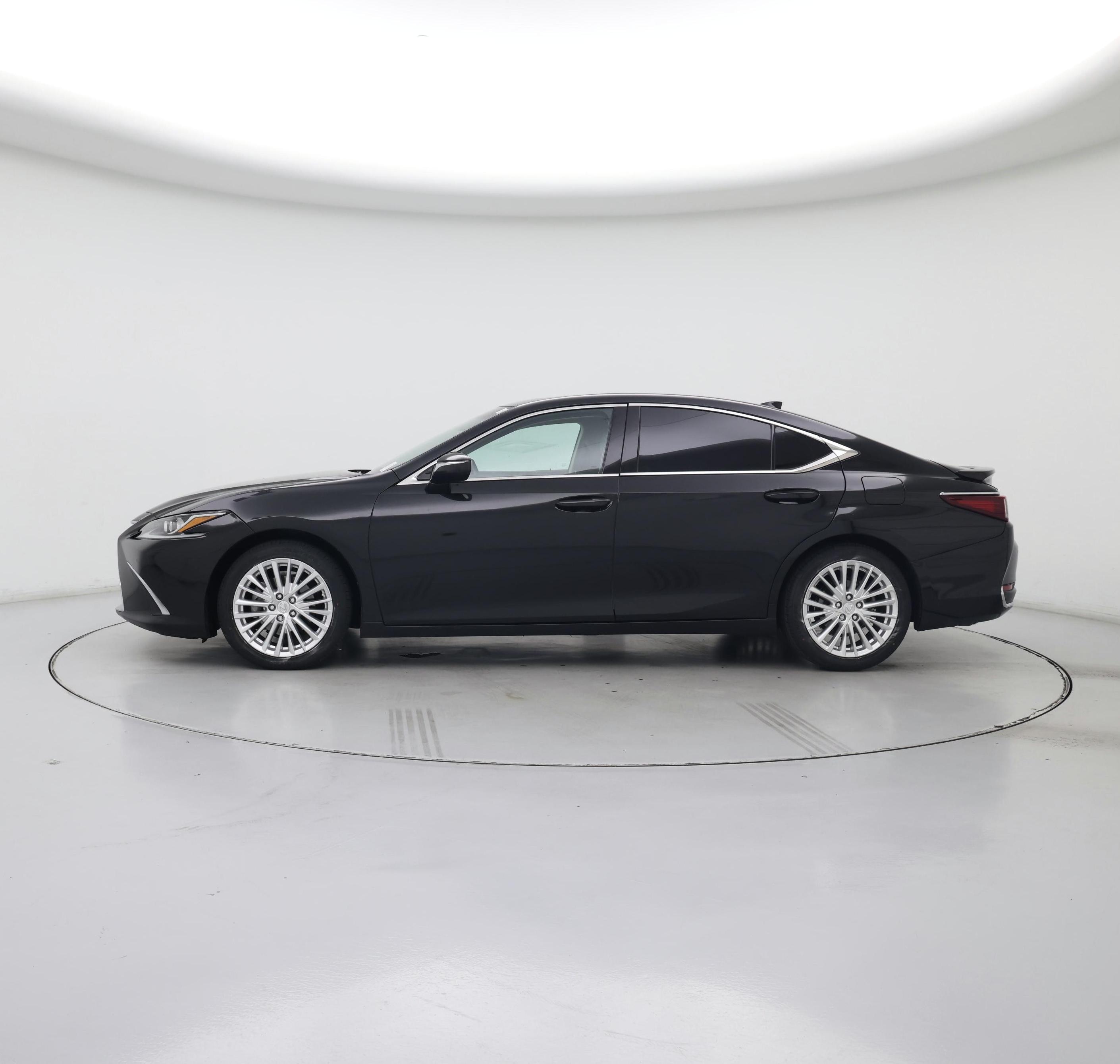 Thumbnail: 2022 Lexus ES - 3