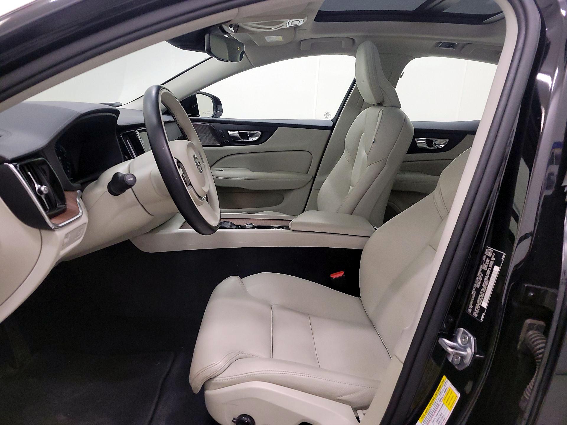 Thumbnail: 2019 Volvo S60 - 11