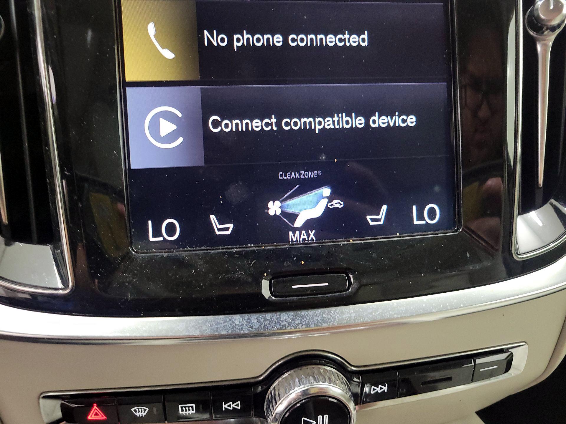 Thumbnail: 2019 Volvo S60 - 17
