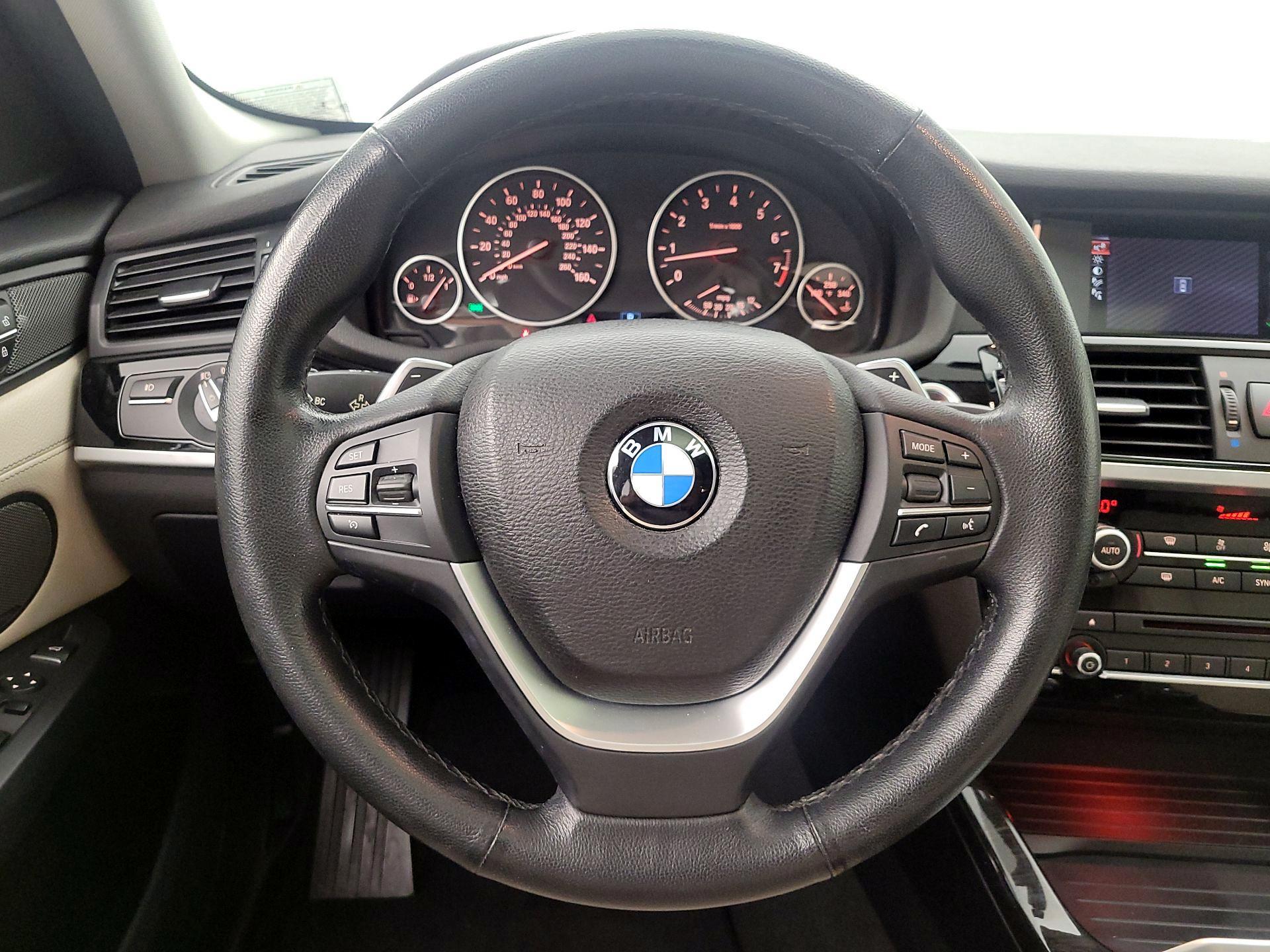Thumbnail: 2016 BMW X4 - 10