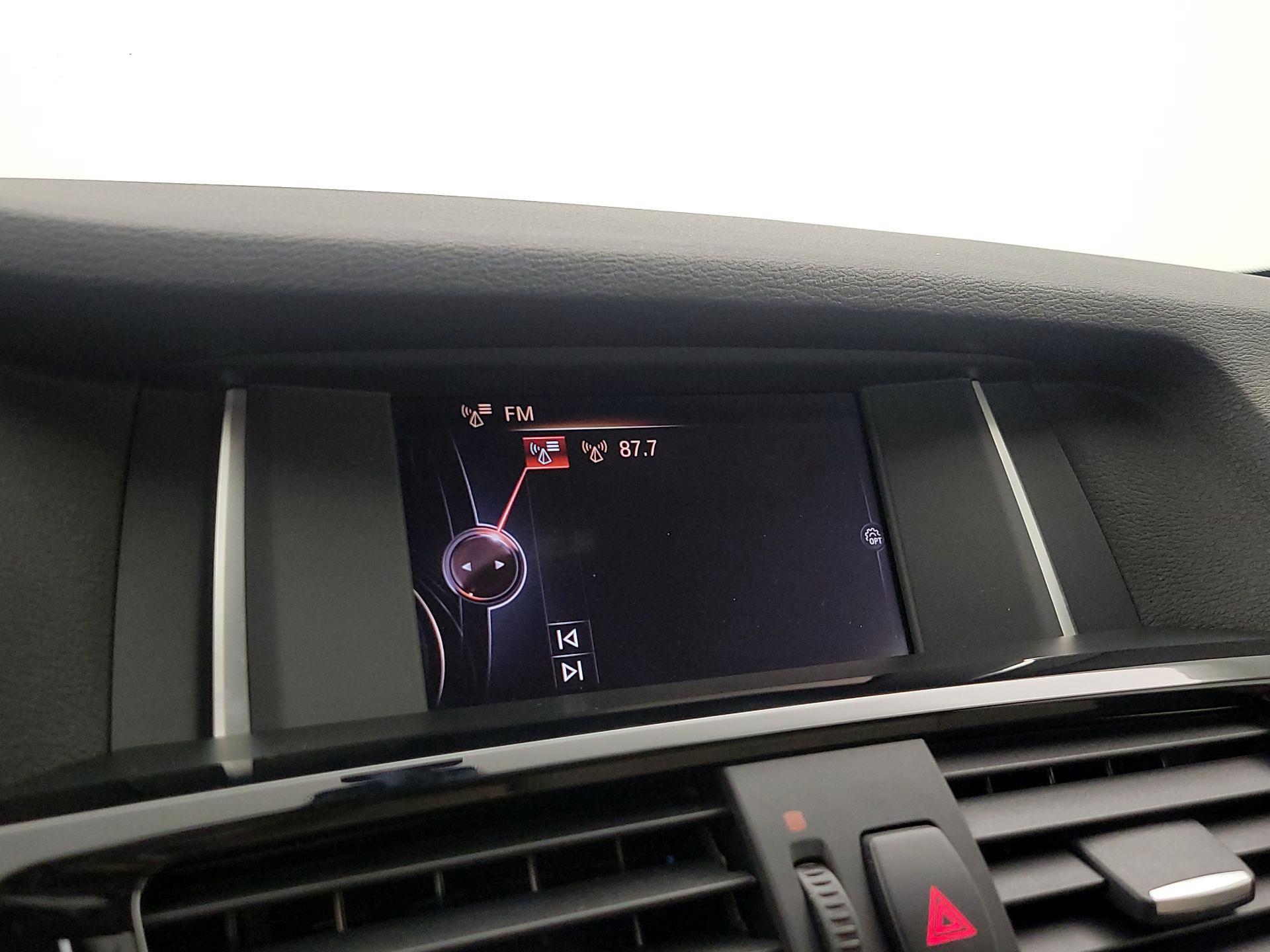 Thumbnail: 2016 BMW X4 - 15