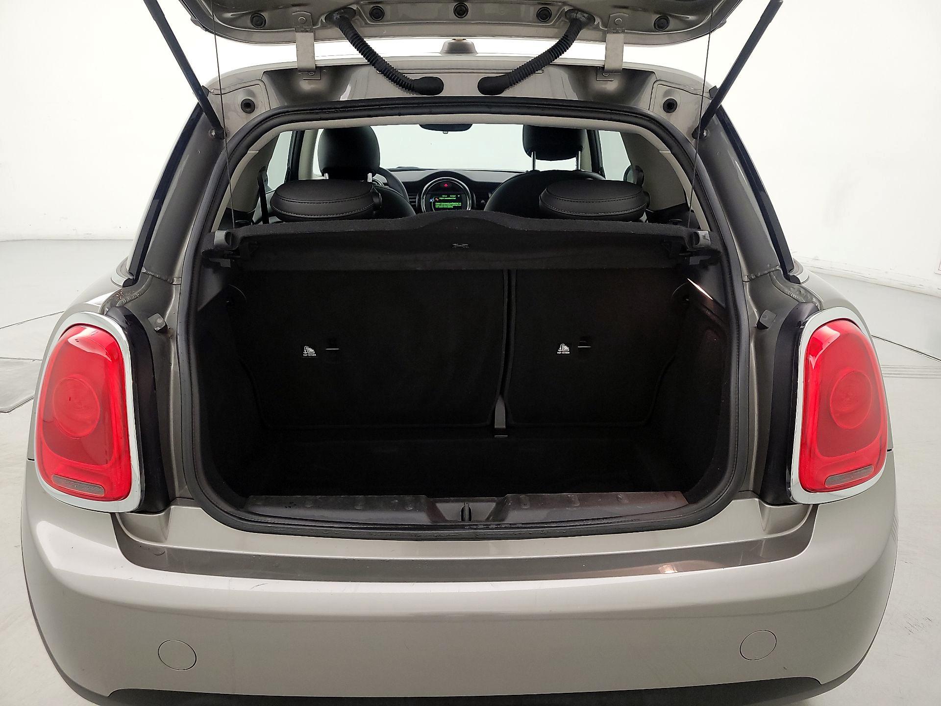 Thumbnail: 2017 MINI Cooper Hardtop - 20