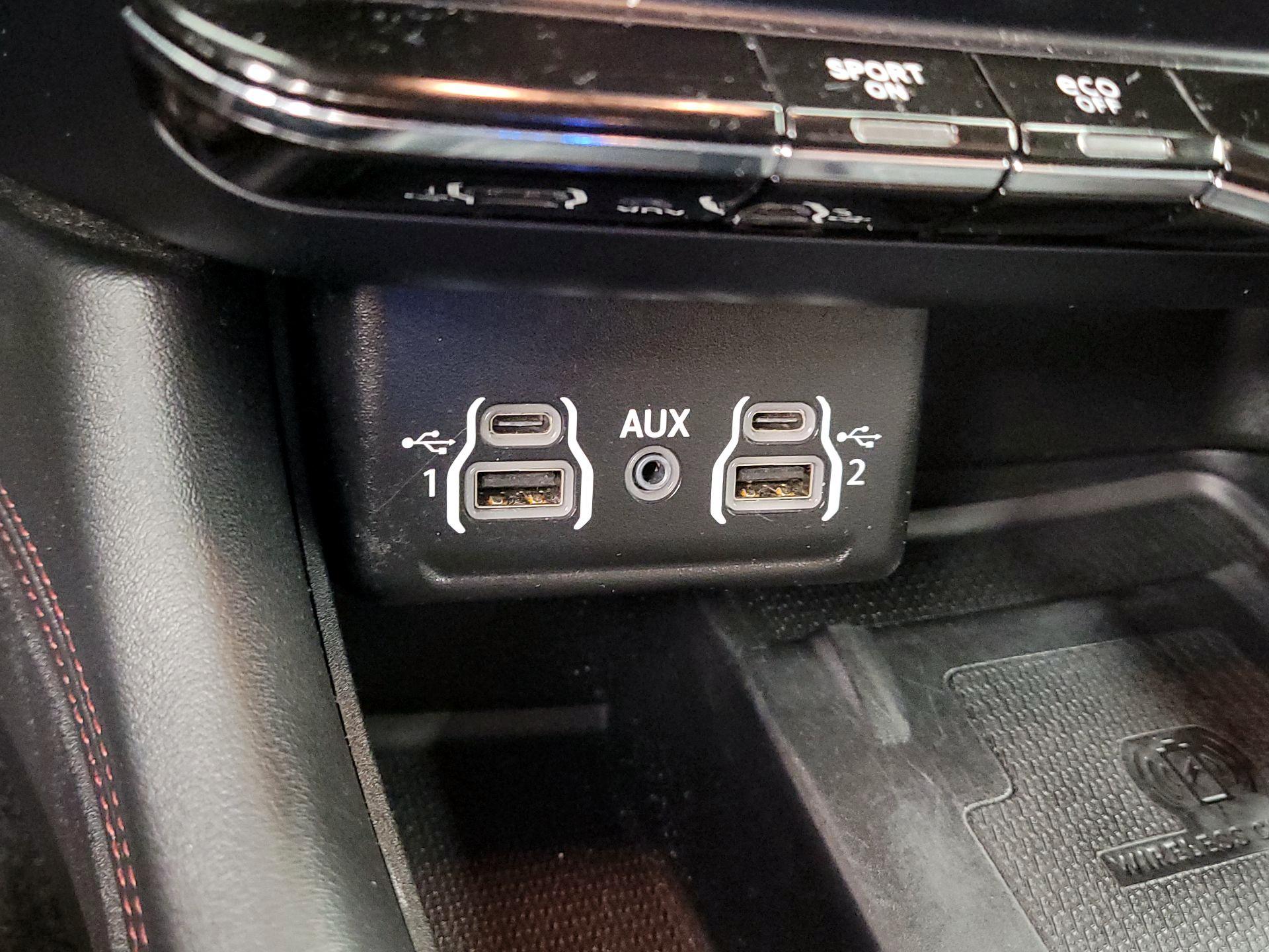 Thumbnail: 2022 Dodge Durango - 19