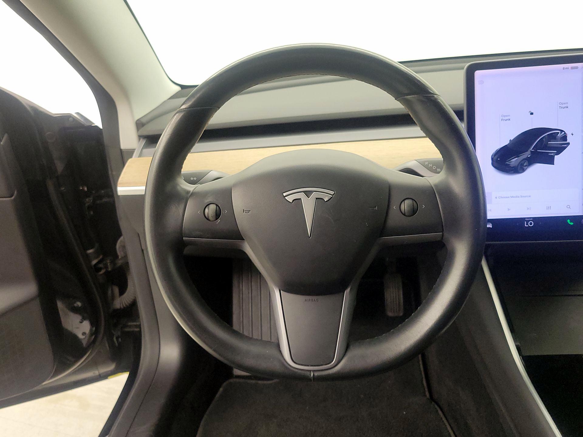 Thumbnail: 2019 Tesla Model 3 - 10