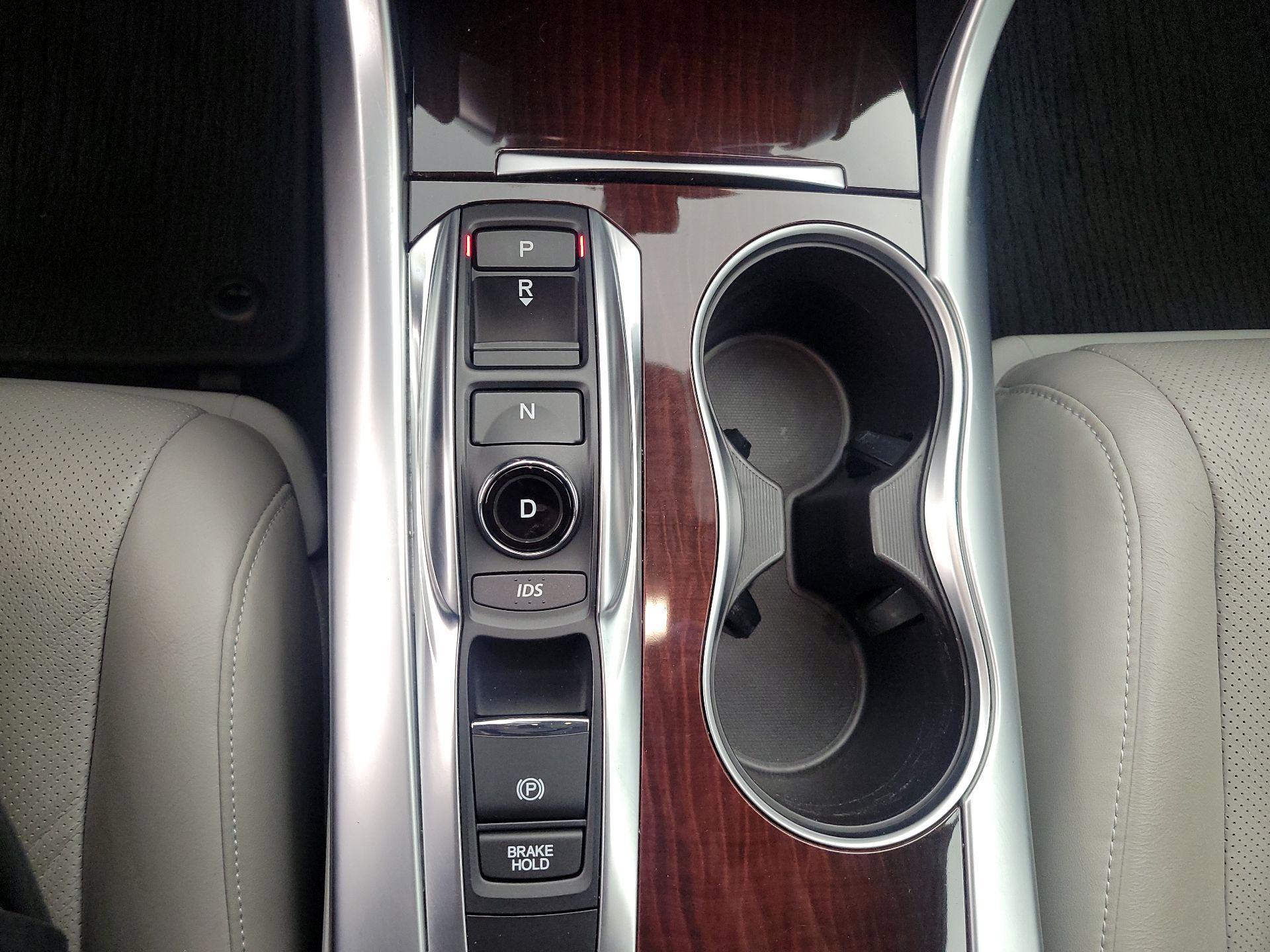 Thumbnail: 2015 Acura TLX - 18