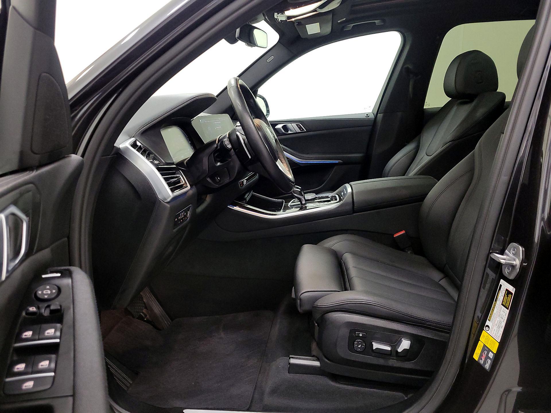 Thumbnail: 2021 BMW X5 - 11