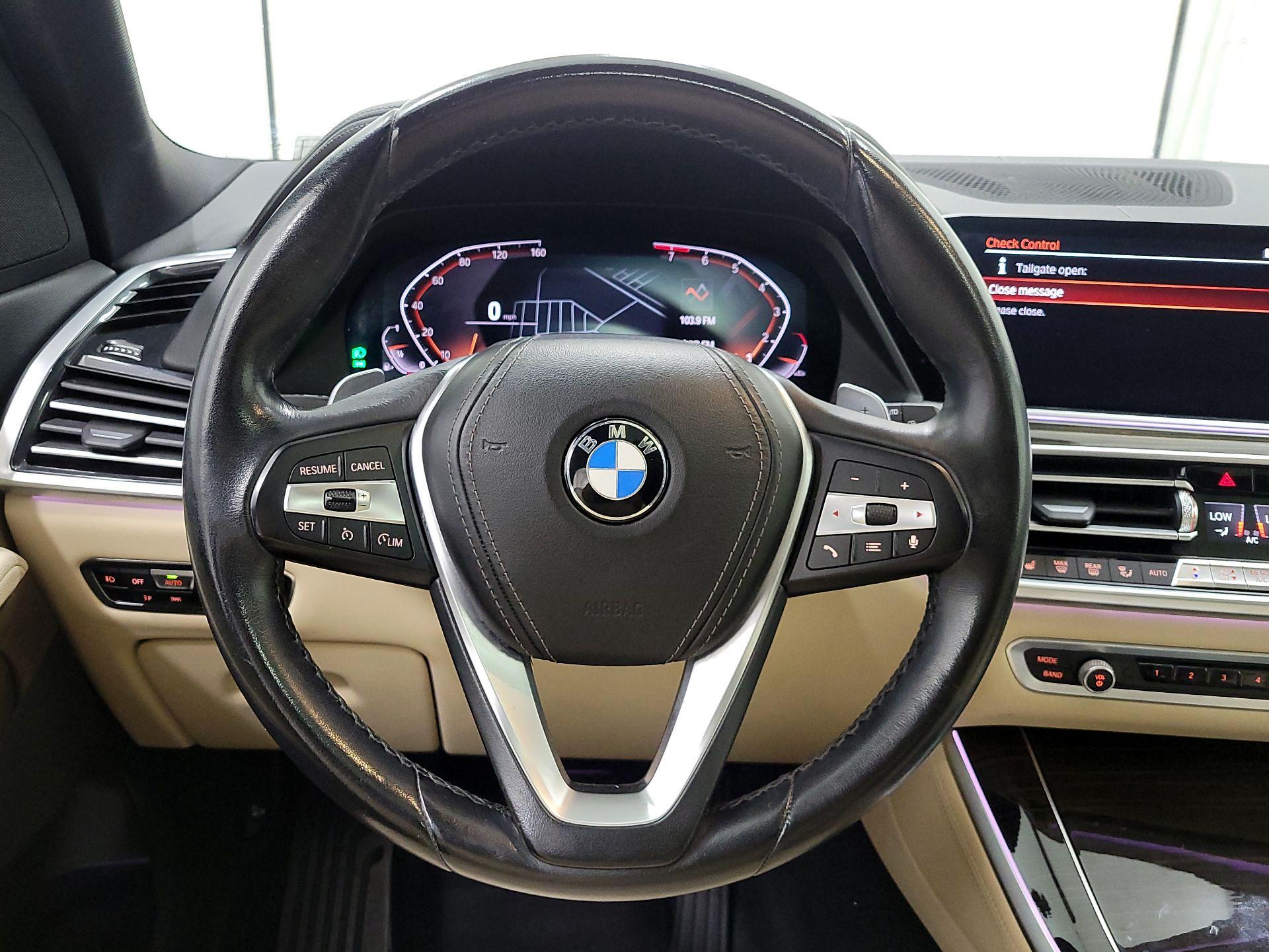 Thumbnail: 2020 BMW X5 - 10