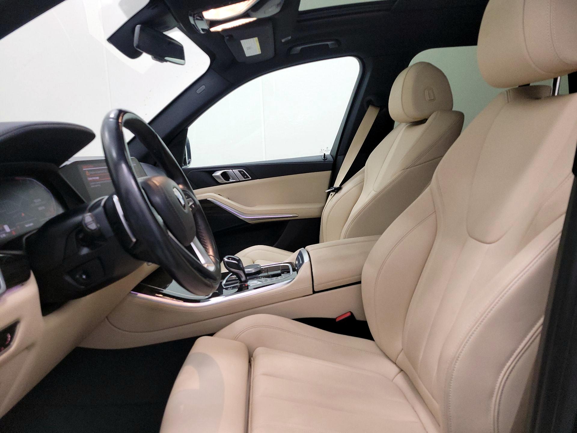 Thumbnail: 2020 BMW X5 - 11