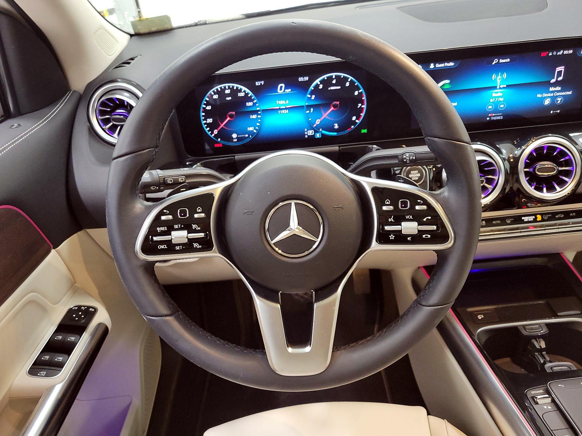 Thumbnail: 2022 Mercedes-Benz GLA - 10