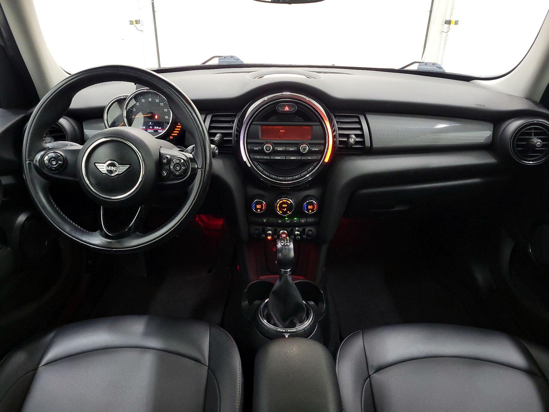 Thumbnail: 2015 MINI Cooper Hardtop - 9