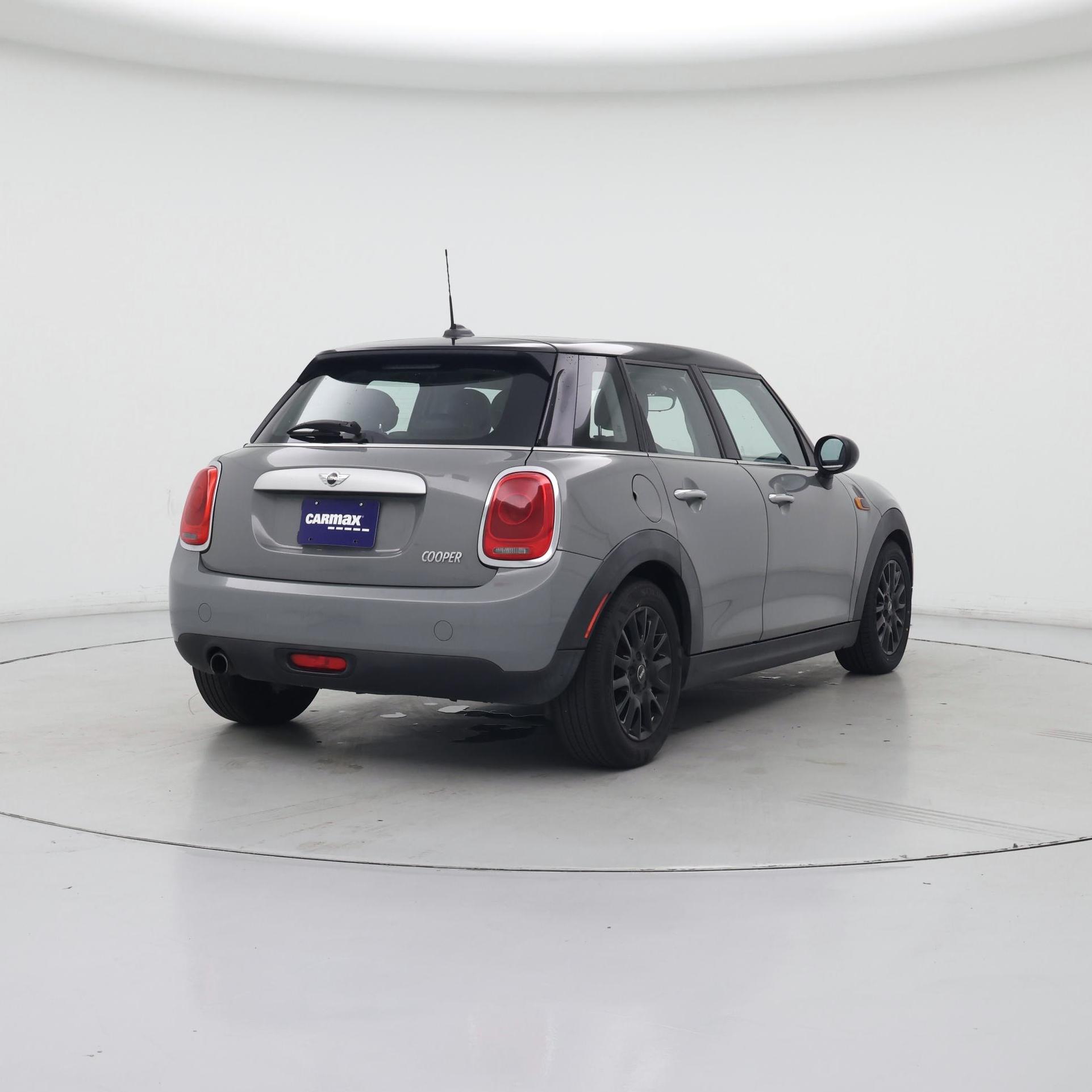 Thumbnail: 2015 MINI Cooper Hardtop - 8
