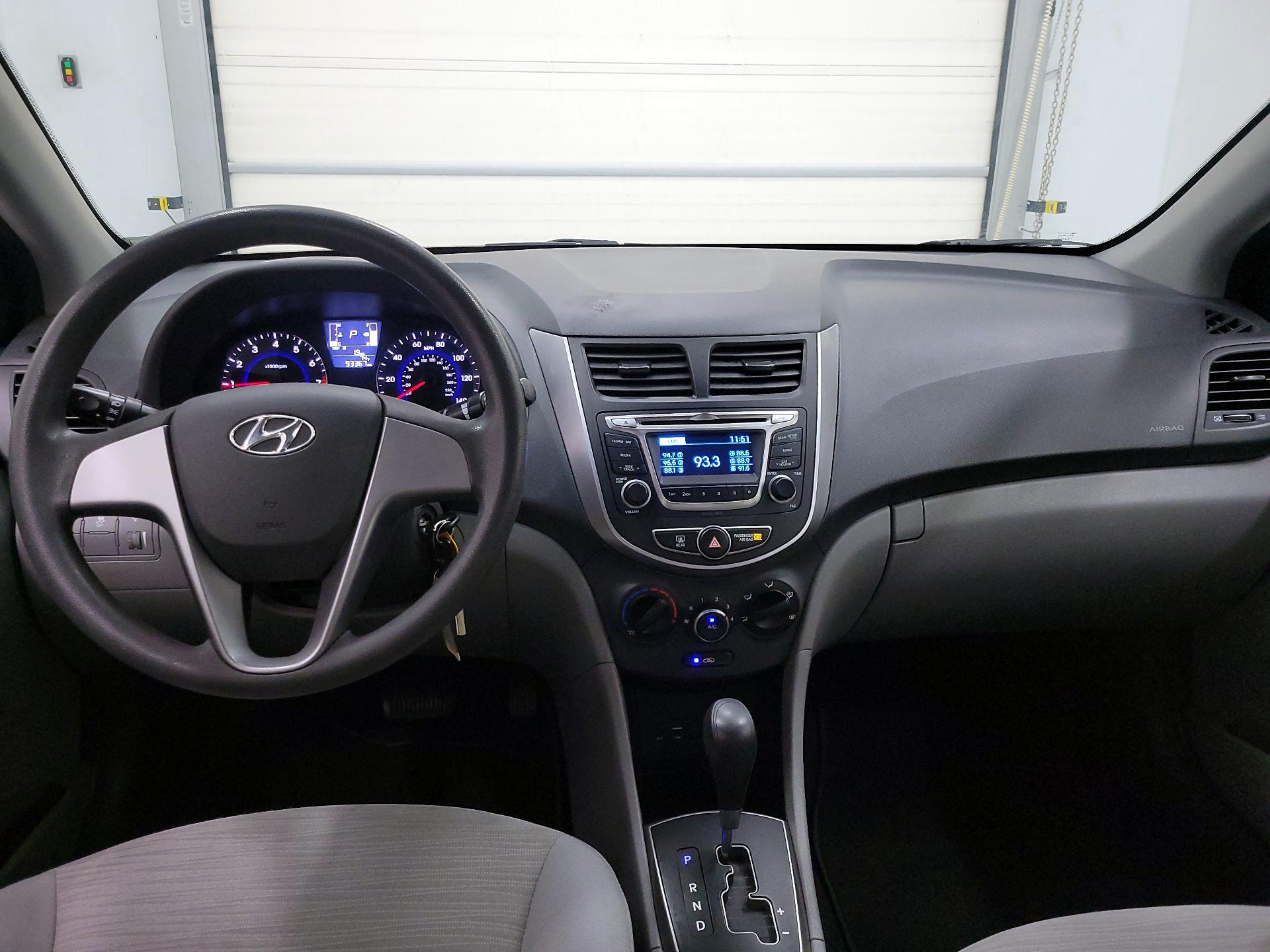Thumbnail: 2017 Hyundai Accent - 9