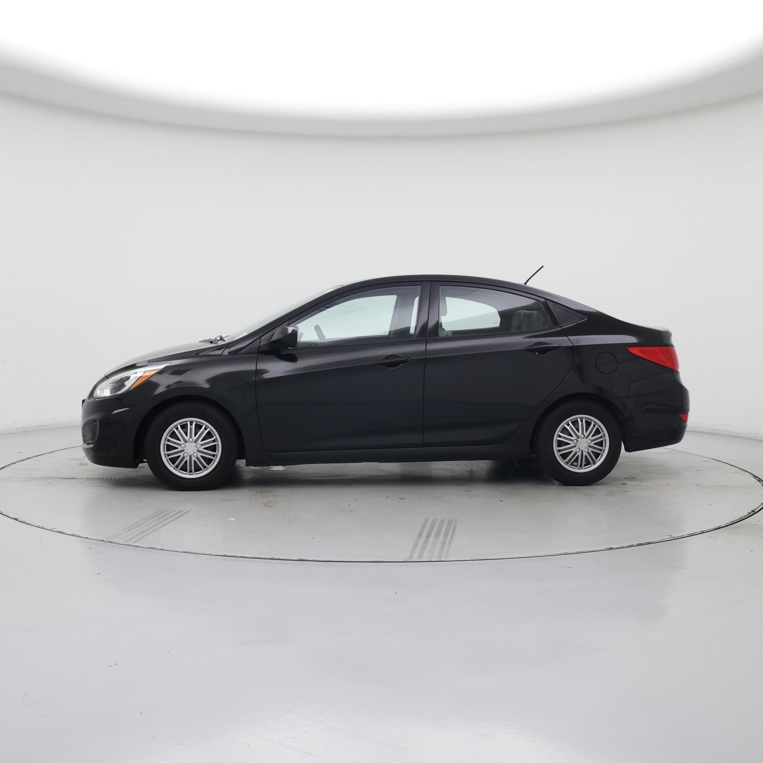 Thumbnail: 2017 Hyundai Accent - 3