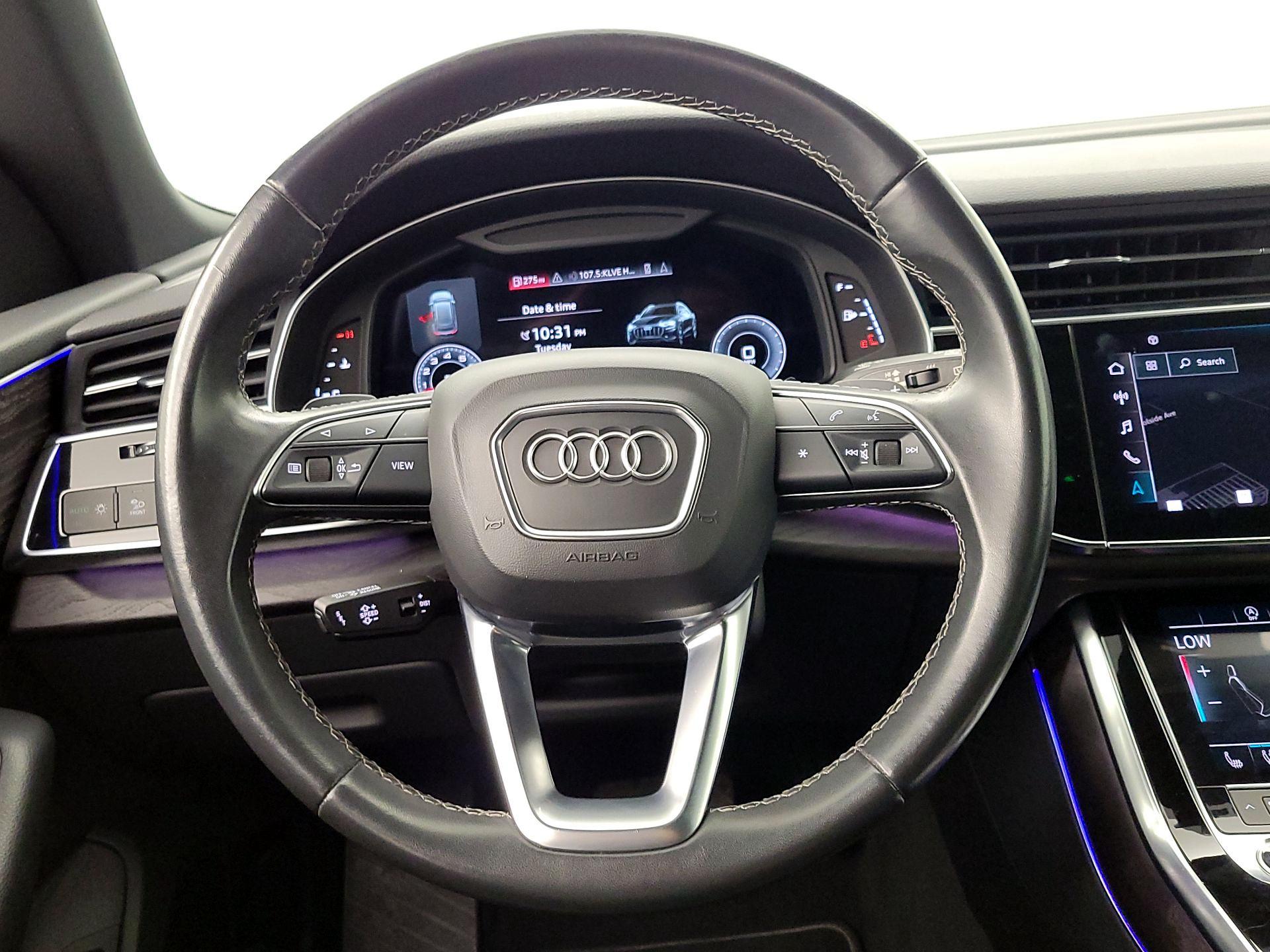 Thumbnail: 2021 Audi Q8 - 10
