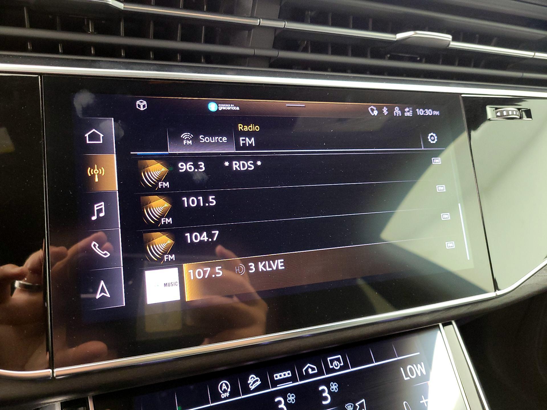 Thumbnail: 2021 Audi Q8 - 16