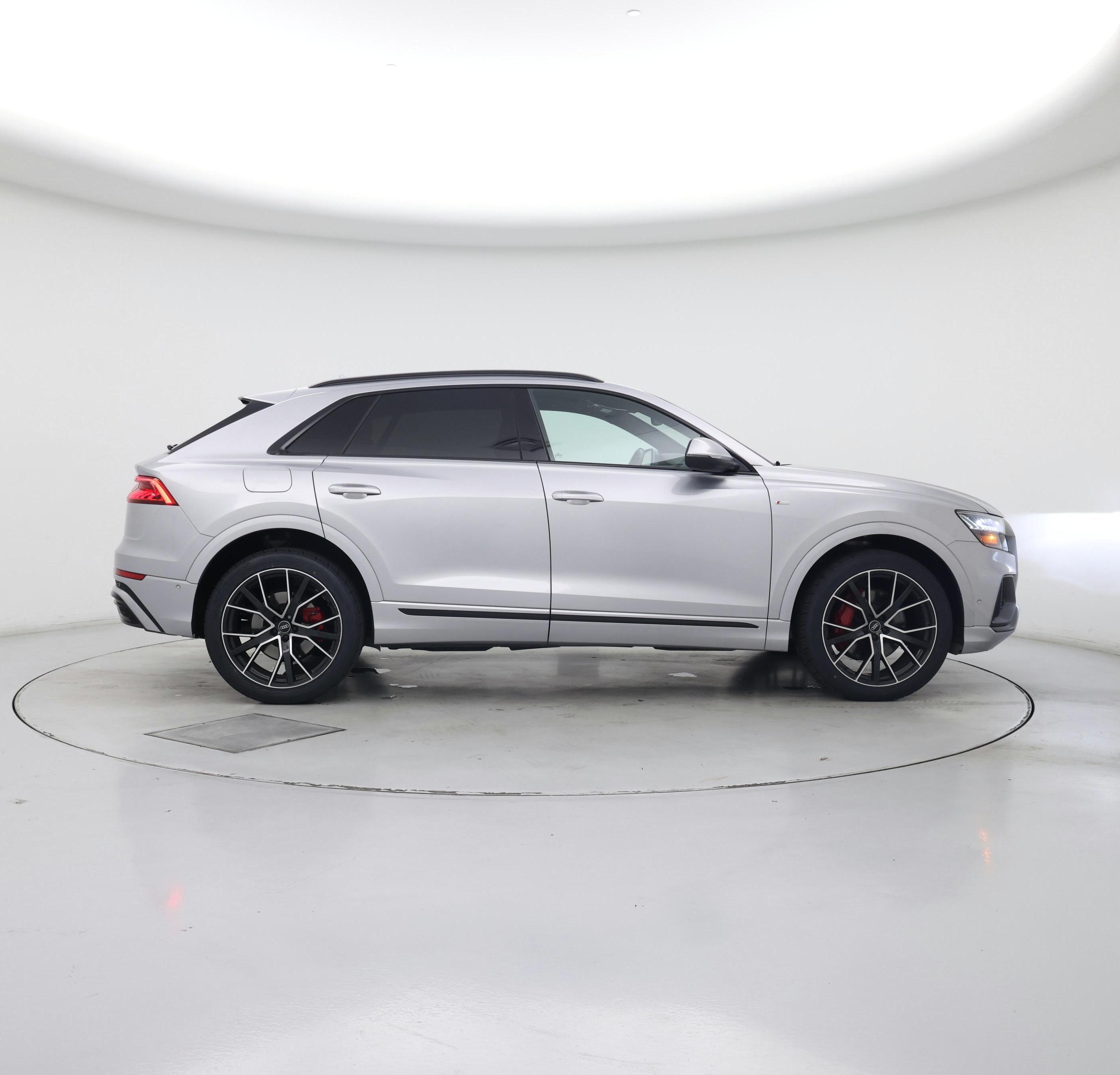 Thumbnail: 2021 Audi Q8 - 7
