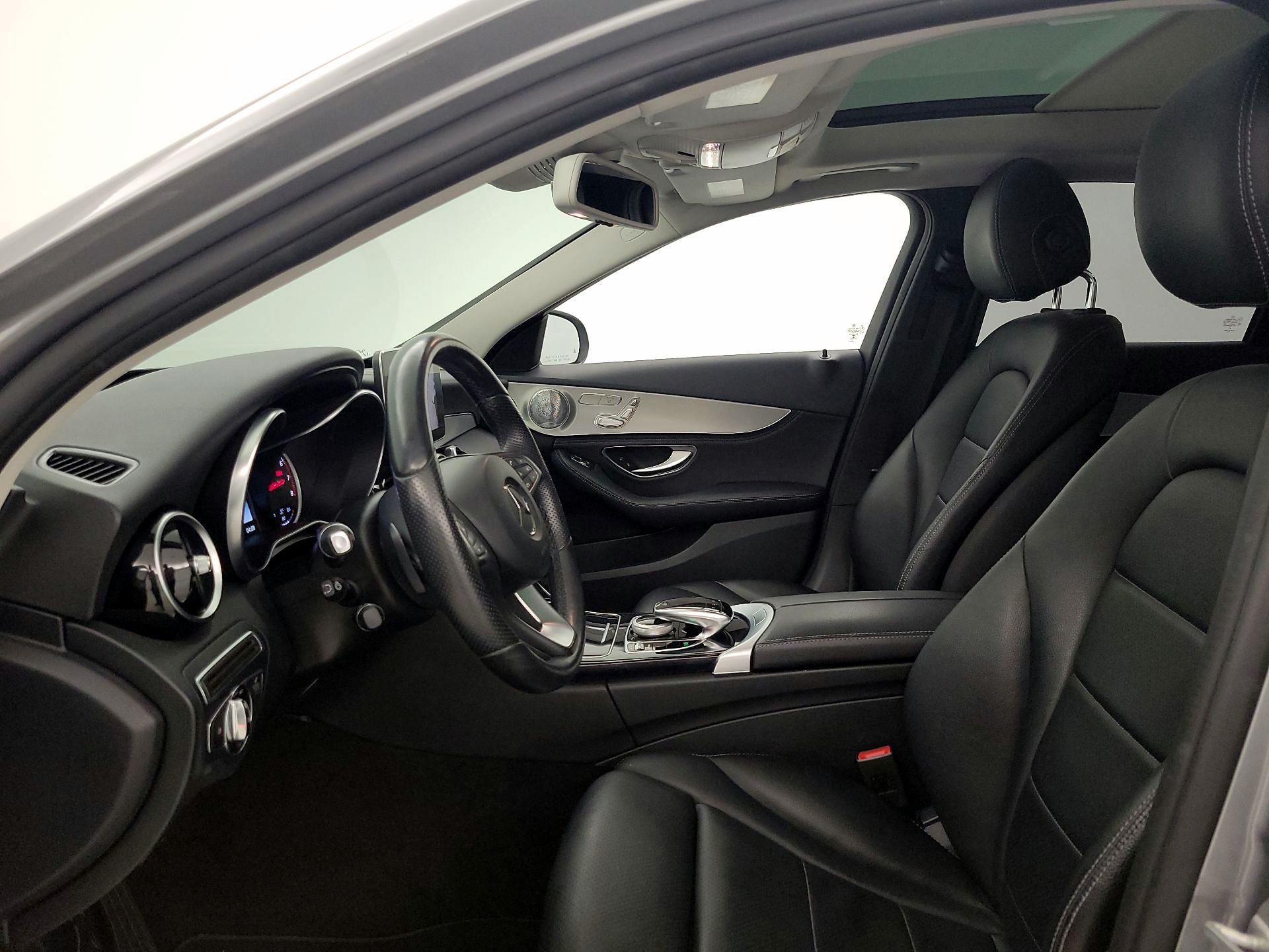 Thumbnail: 2016 Mercedes-Benz C-Class - 20