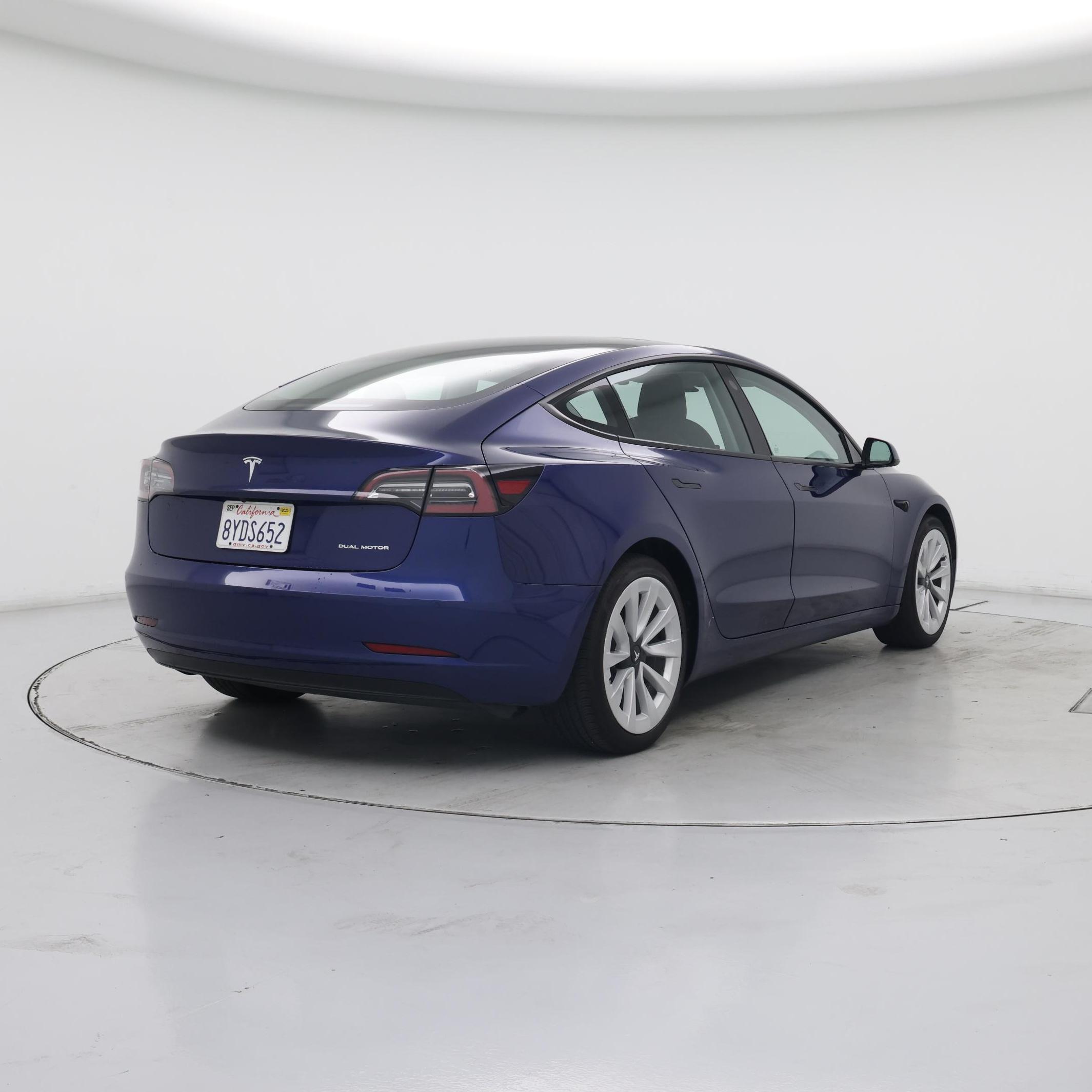 Thumbnail: 2021 Tesla Model 3 - 8