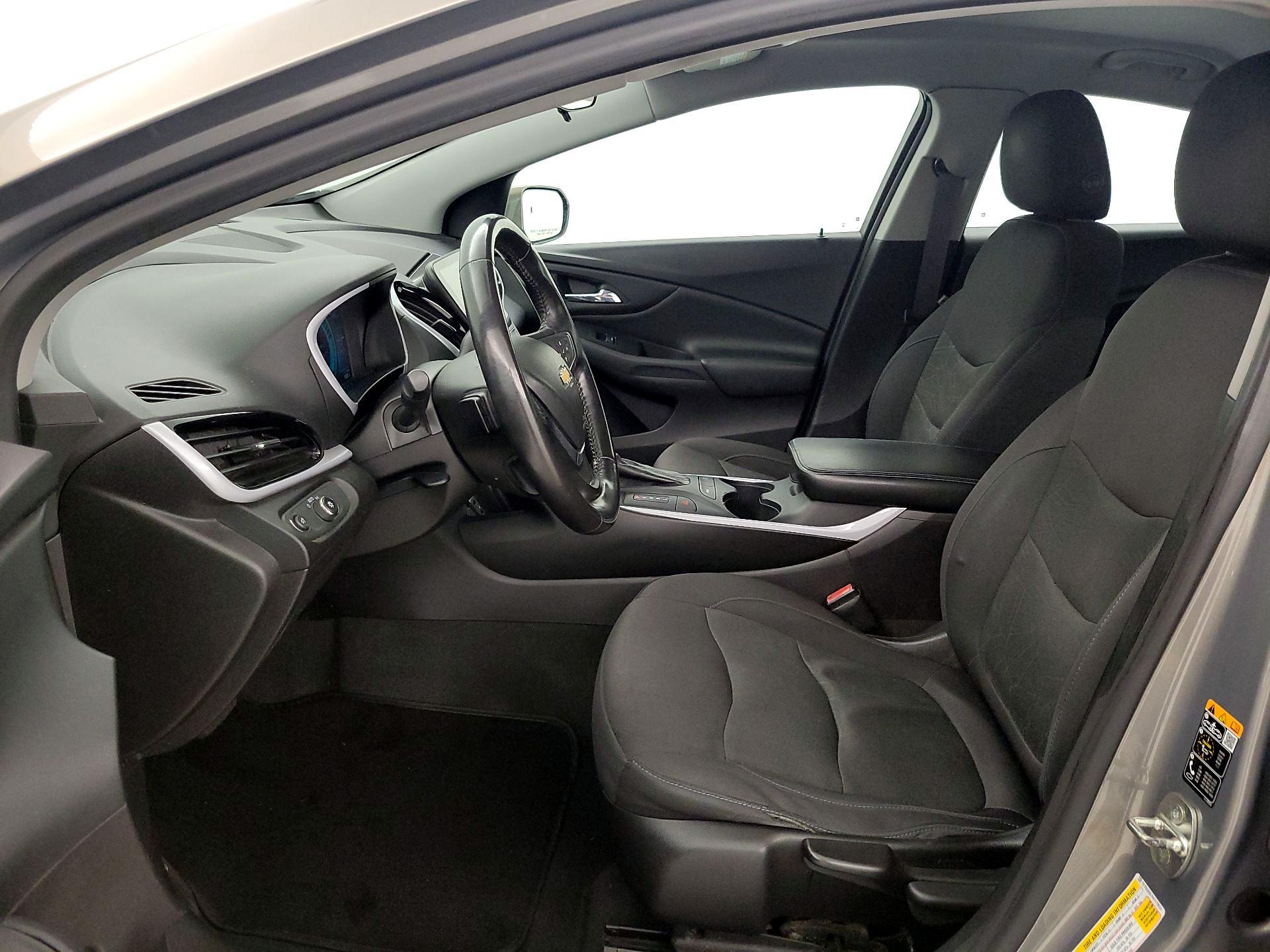 Thumbnail: 2017 Chevrolet Volt - 11