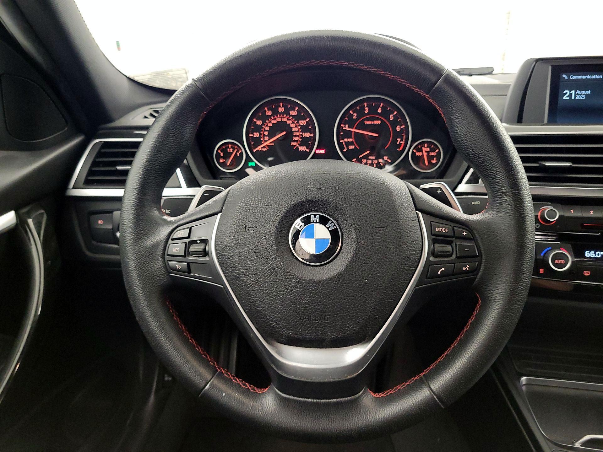 Thumbnail: 2018 BMW 3 Series - 10
