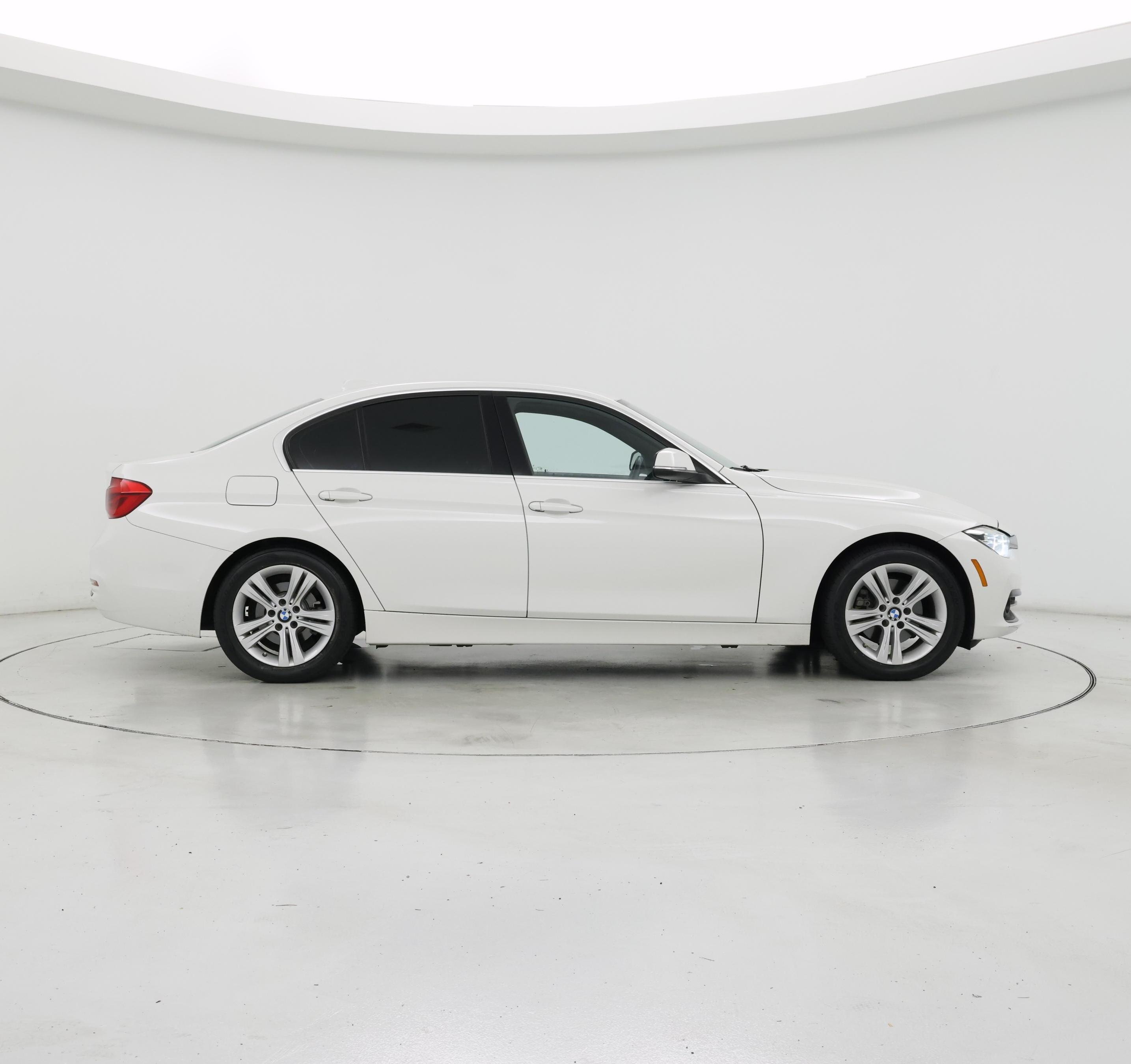 Thumbnail: 2018 BMW 3 Series - 7