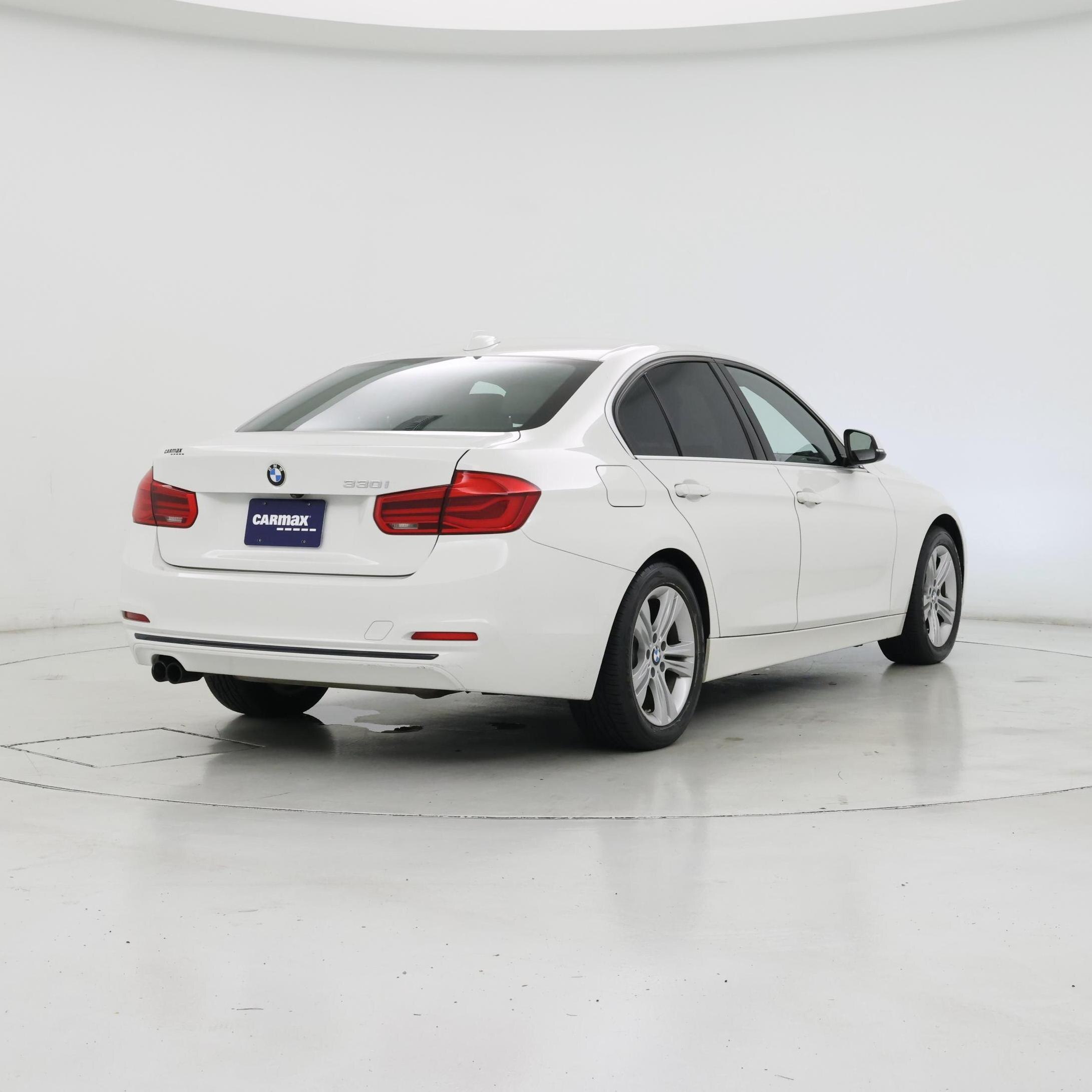 Thumbnail: 2018 BMW 3 Series - 8