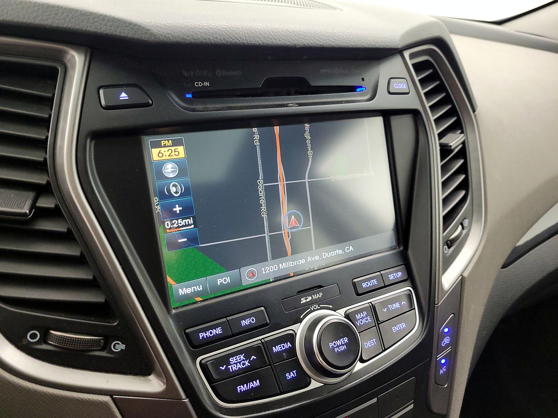 Thumbnail: 2016 Hyundai Santa Fe - 14