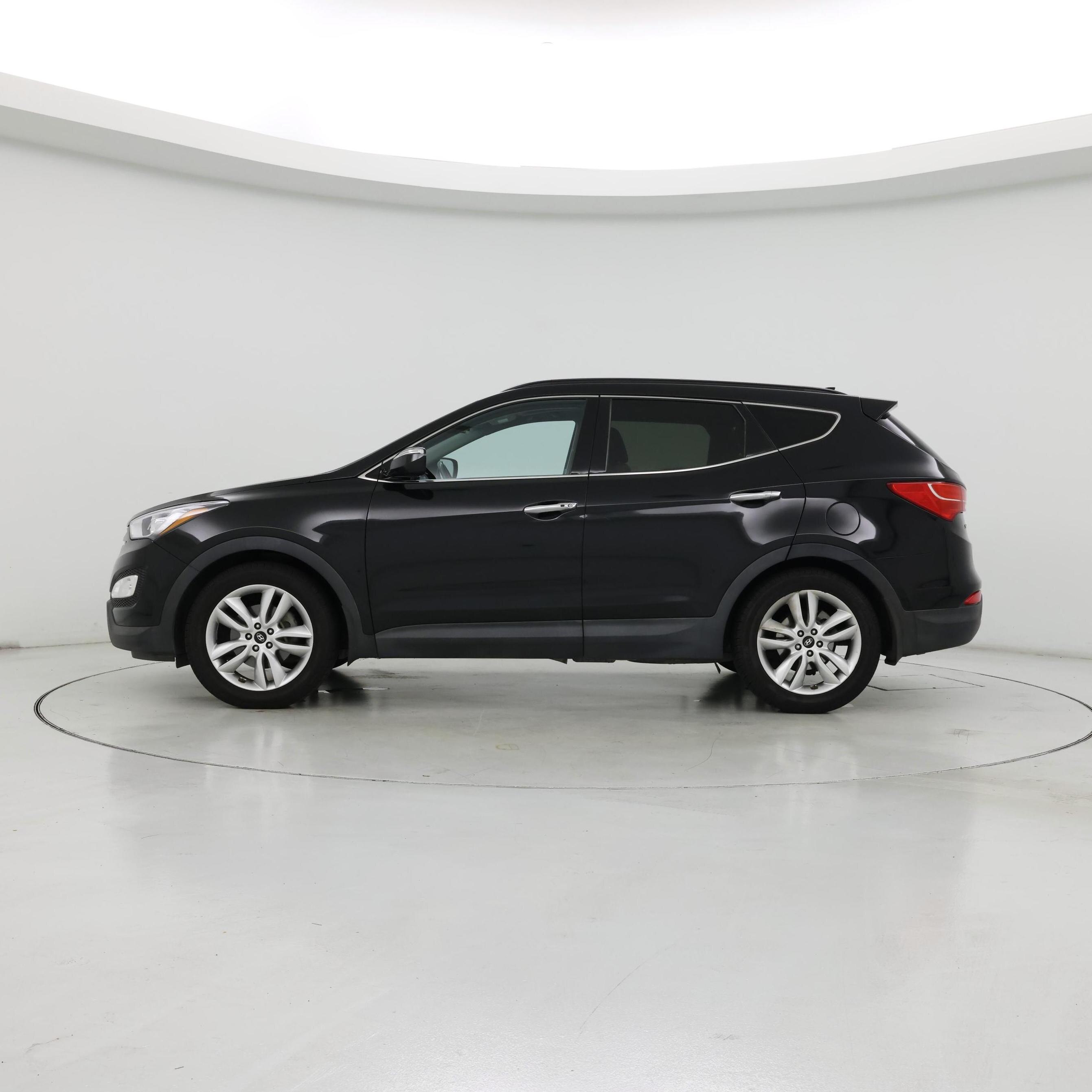 Thumbnail: 2016 Hyundai Santa Fe - 3