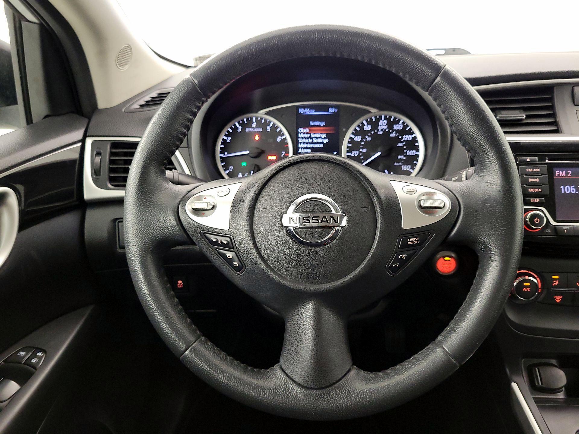 Thumbnail: 2017 Nissan Sentra - 10