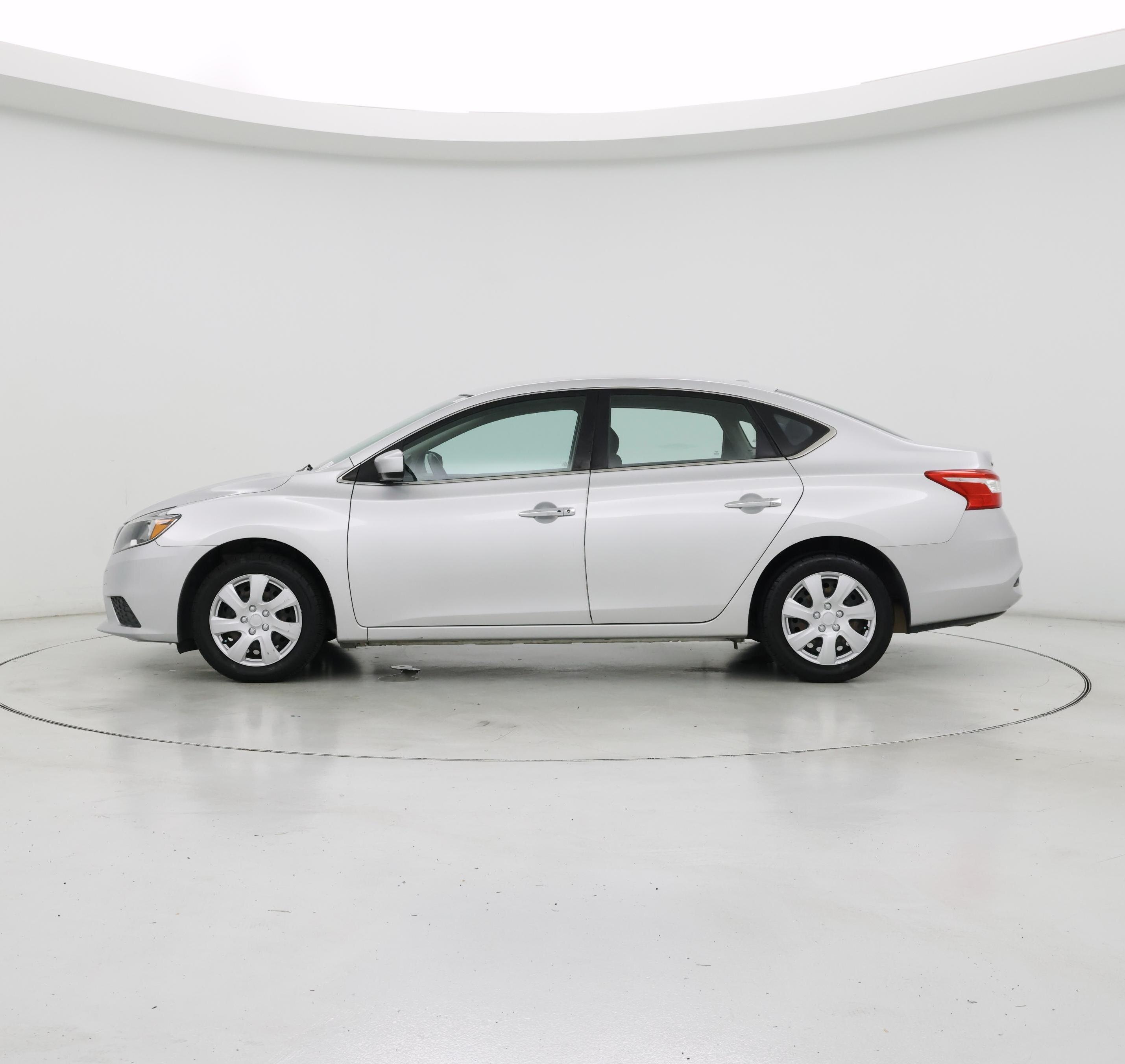 Thumbnail: 2017 Nissan Sentra - 3