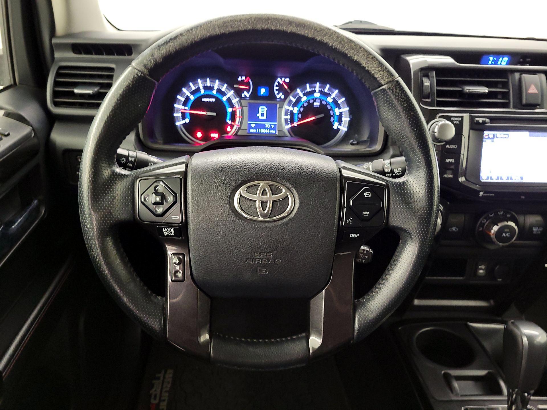Thumbnail: 2015 Toyota 4Runner - 10