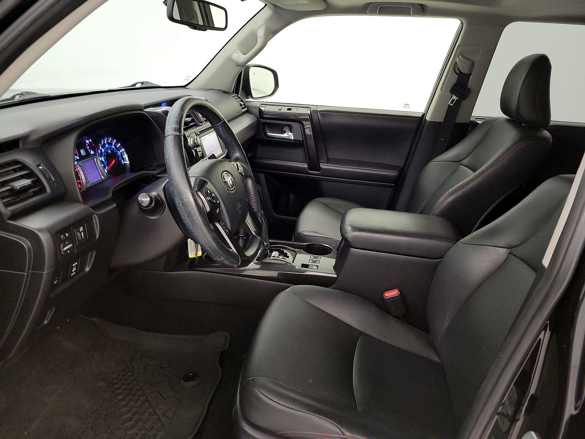 Thumbnail: 2015 Toyota 4Runner - 11