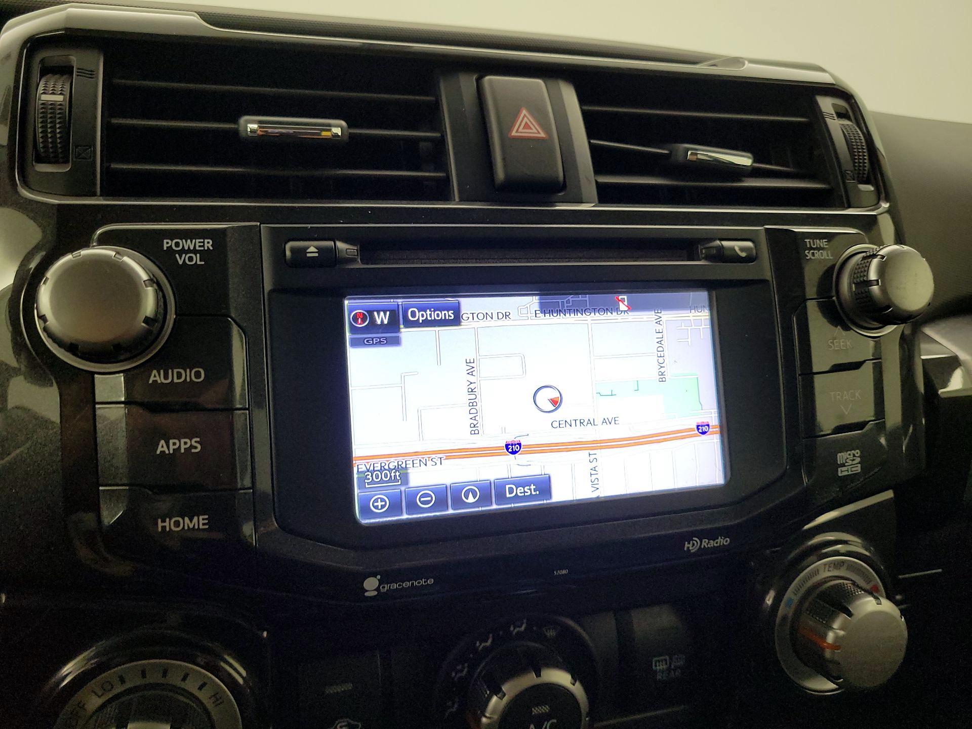 Thumbnail: 2015 Toyota 4Runner - 14