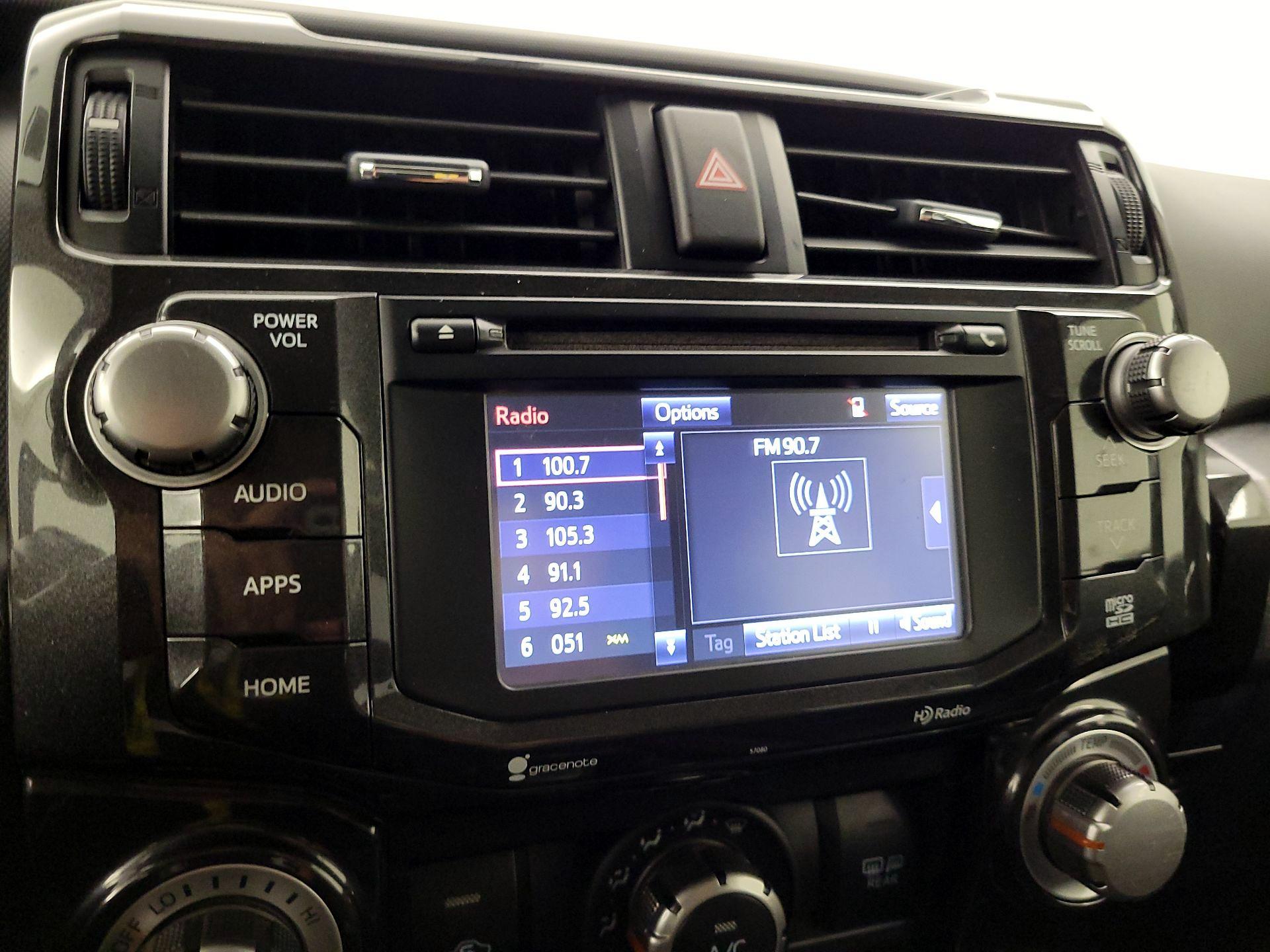 Thumbnail: 2015 Toyota 4Runner - 16