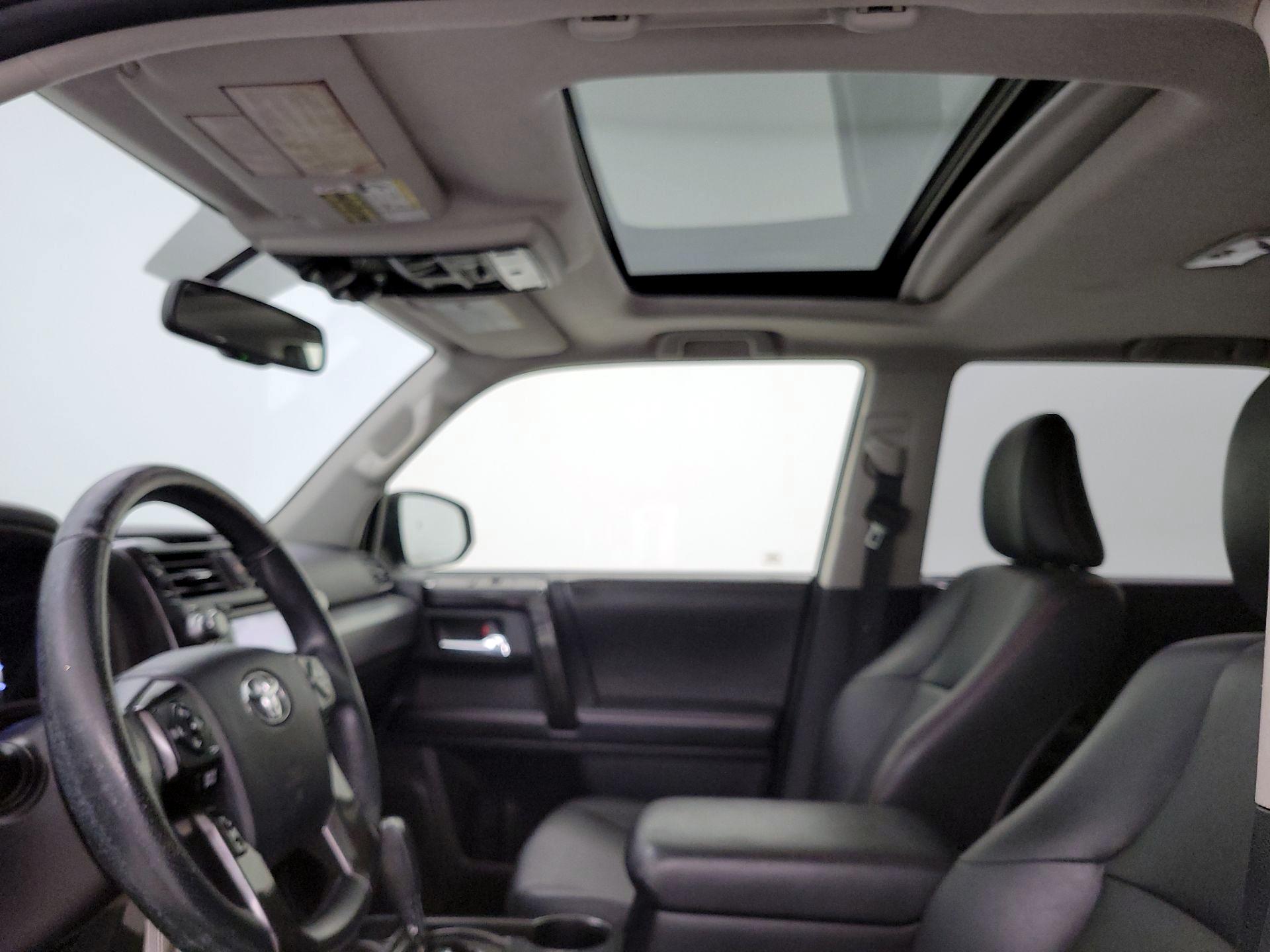Thumbnail: 2015 Toyota 4Runner - 20