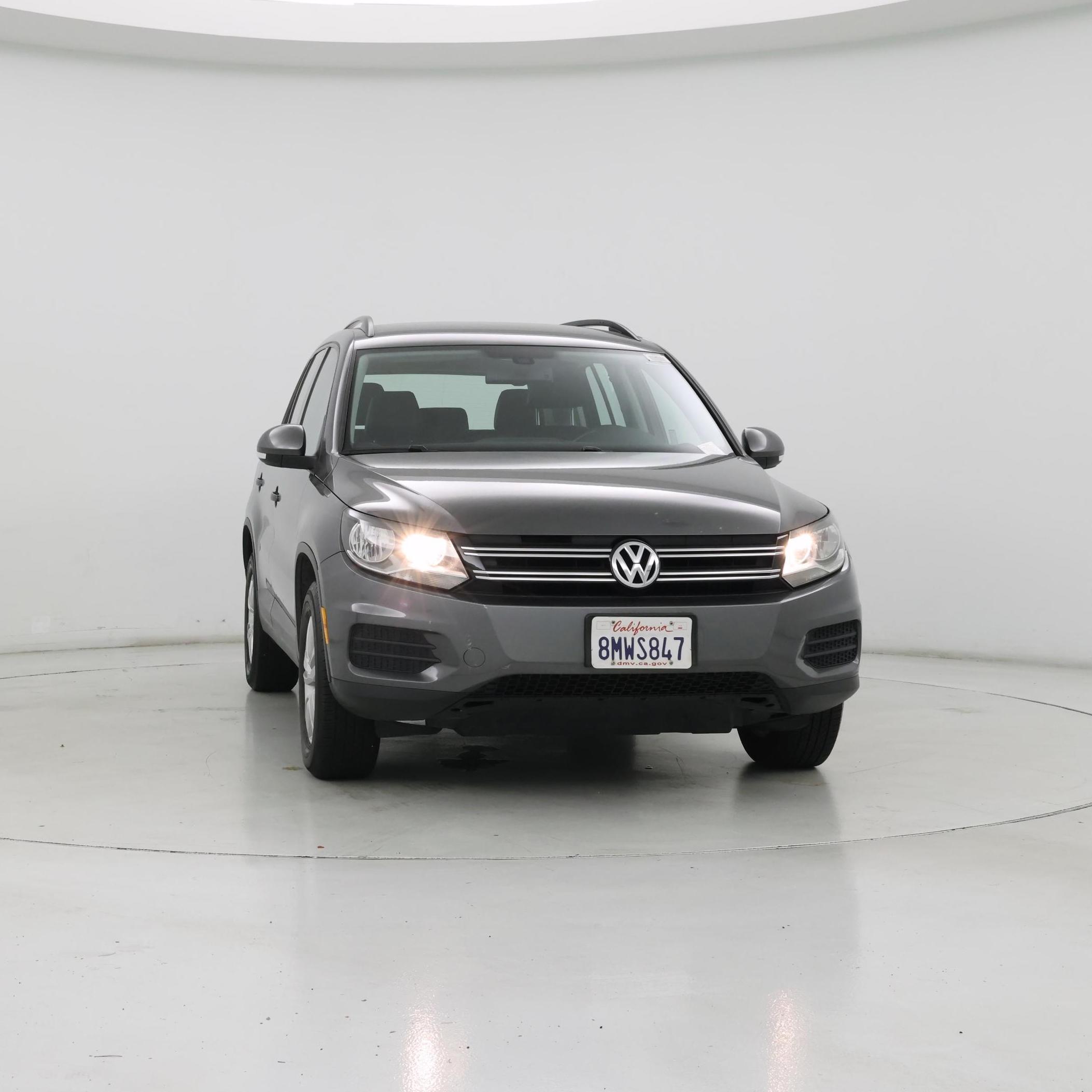 Thumbnail: 2017 Volkswagen Tiguan - 5