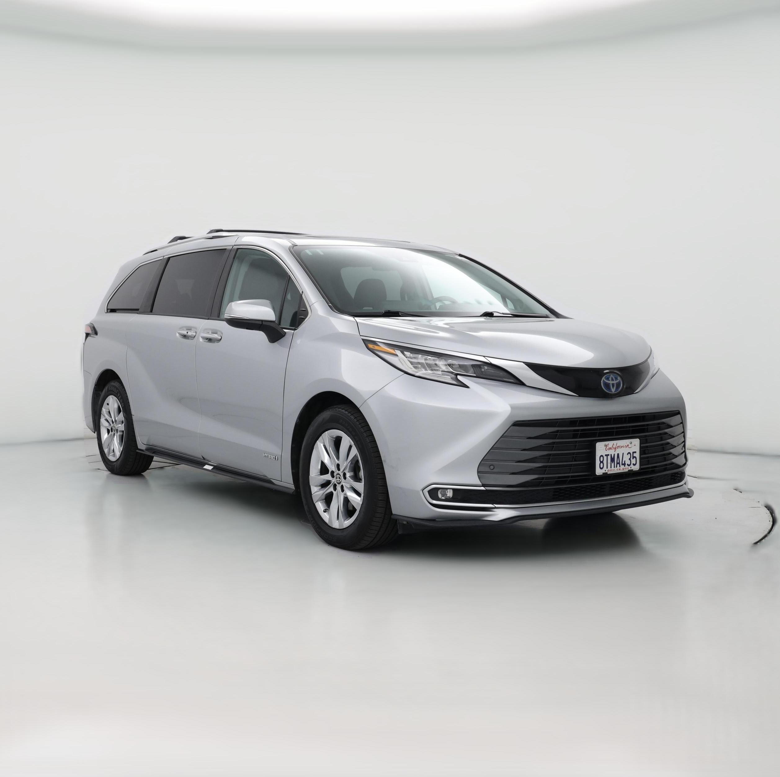 Thumbnail: 2021 Toyota Sienna - 1