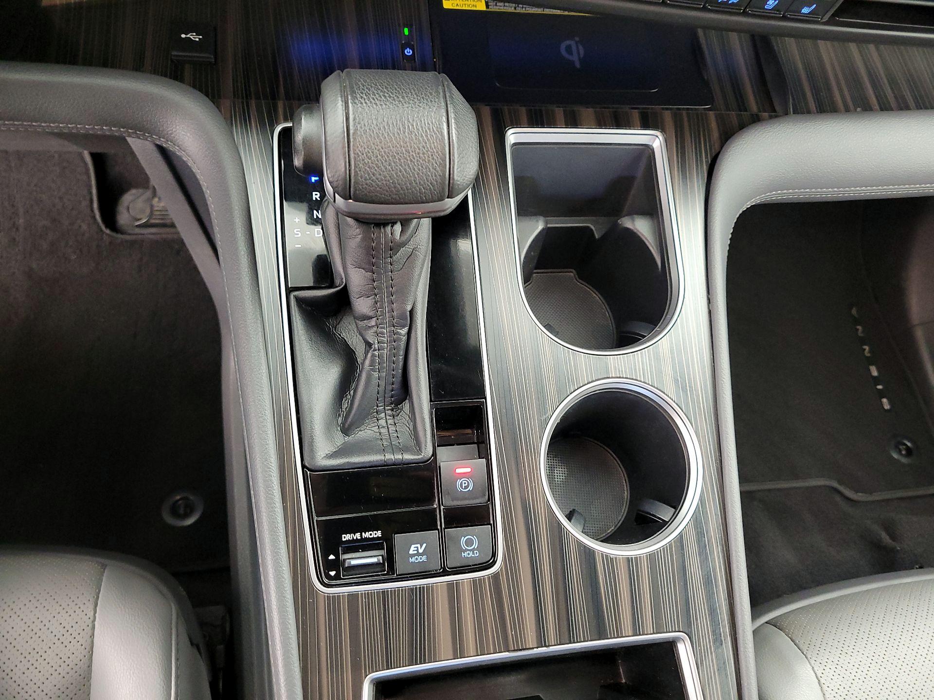 Thumbnail: 2021 Toyota Sienna - 18