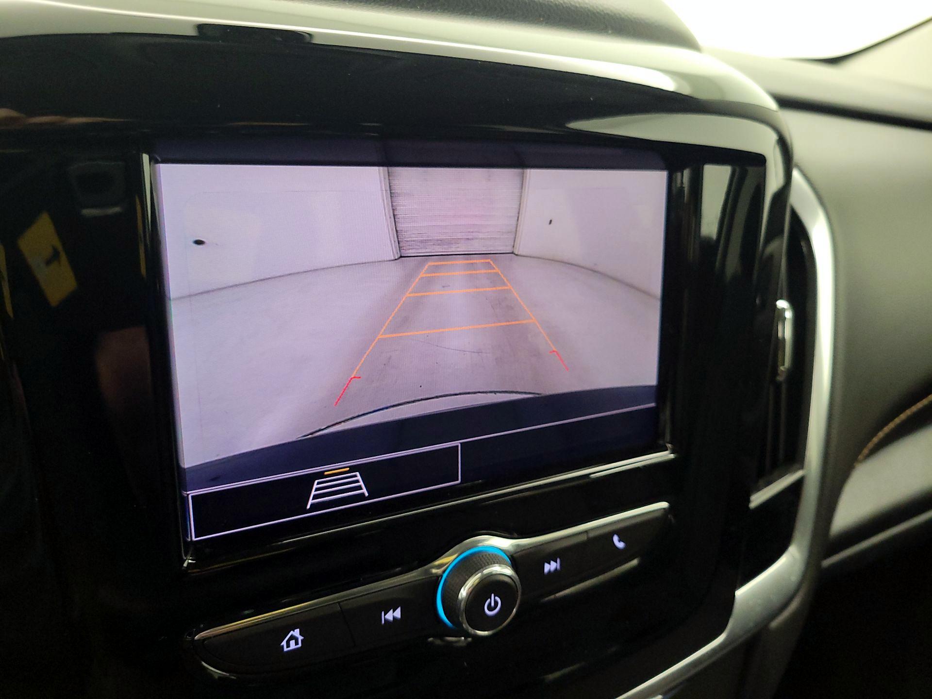 Thumbnail: 2020 Chevrolet Traverse - 14