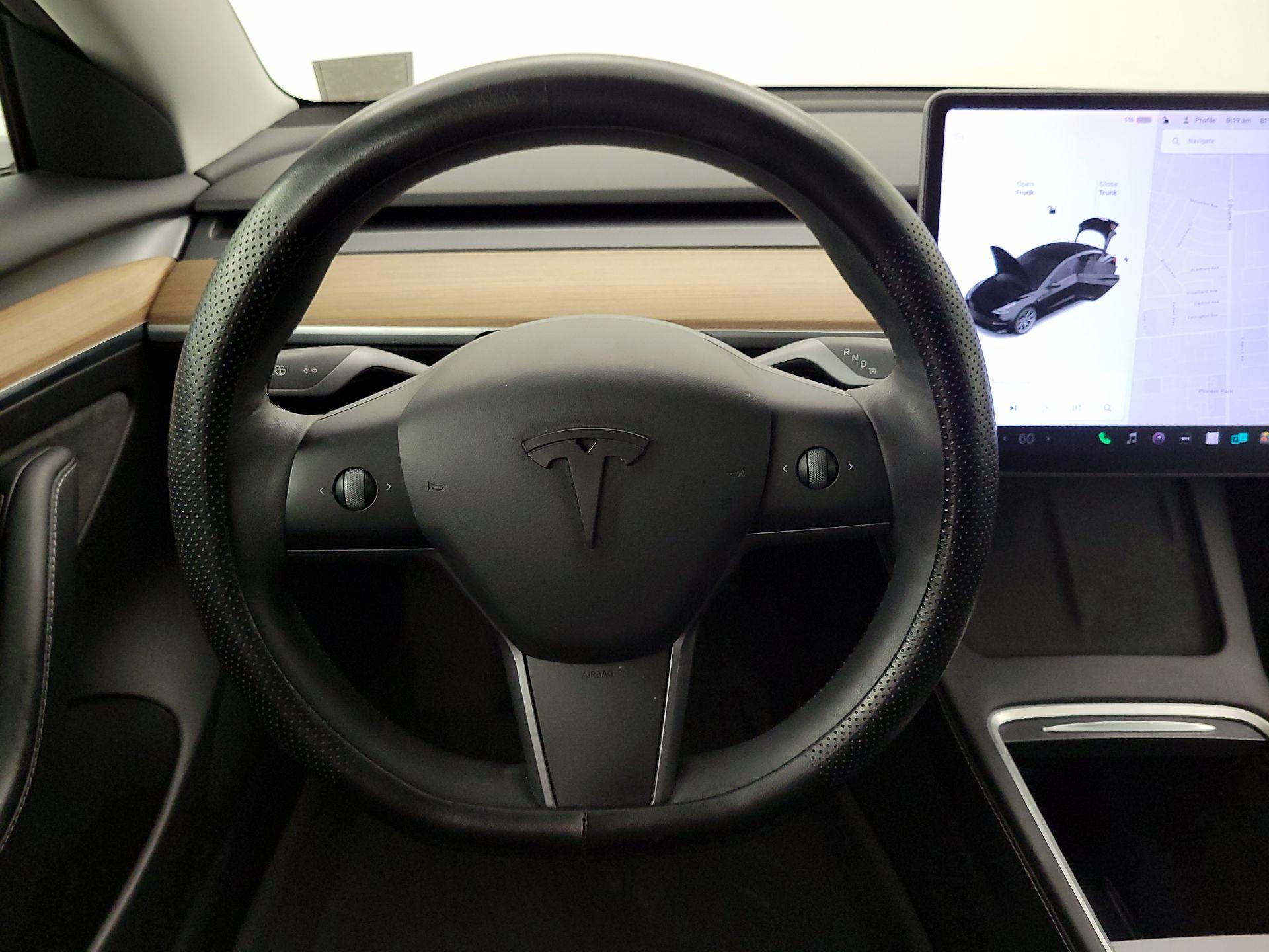 Thumbnail: 2021 Tesla Model 3 - 10