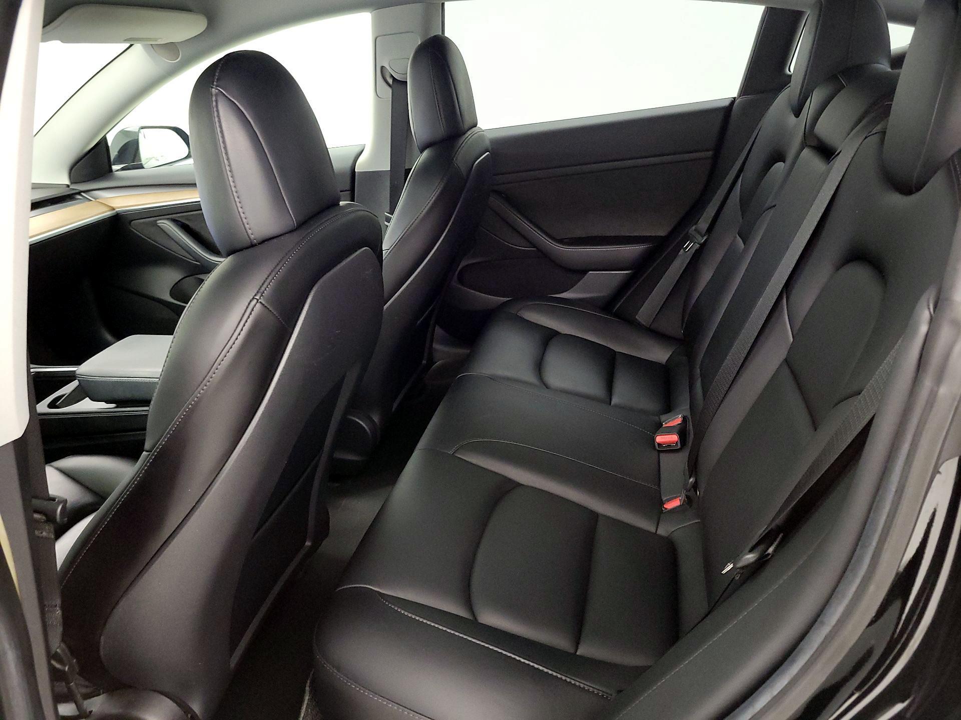 Thumbnail: 2021 Tesla Model 3 - 18