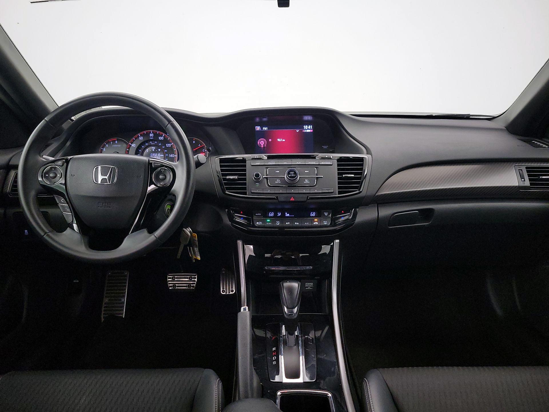 Thumbnail: 2016 Honda Accord - 9