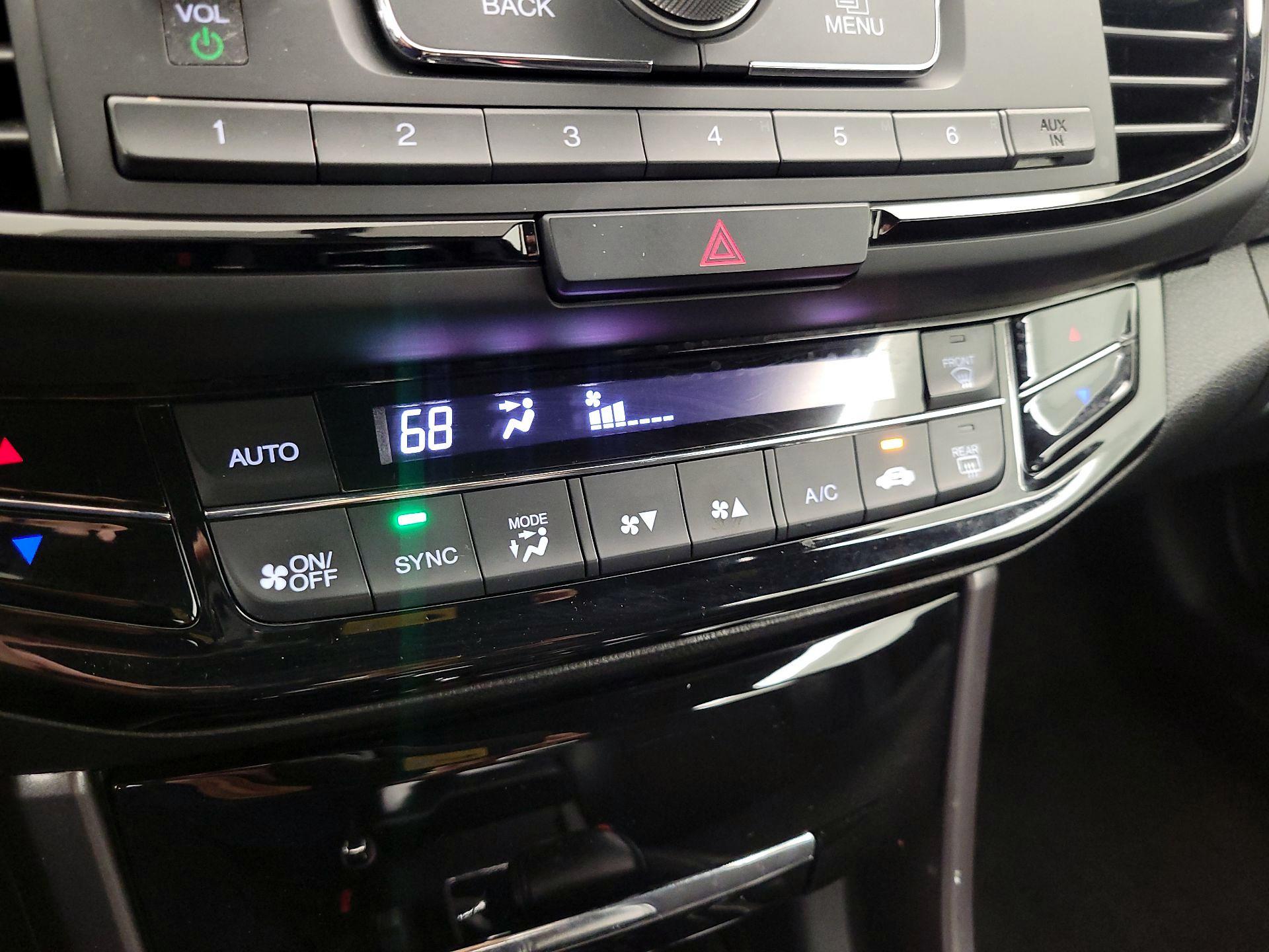 Thumbnail: 2016 Honda Accord - 16